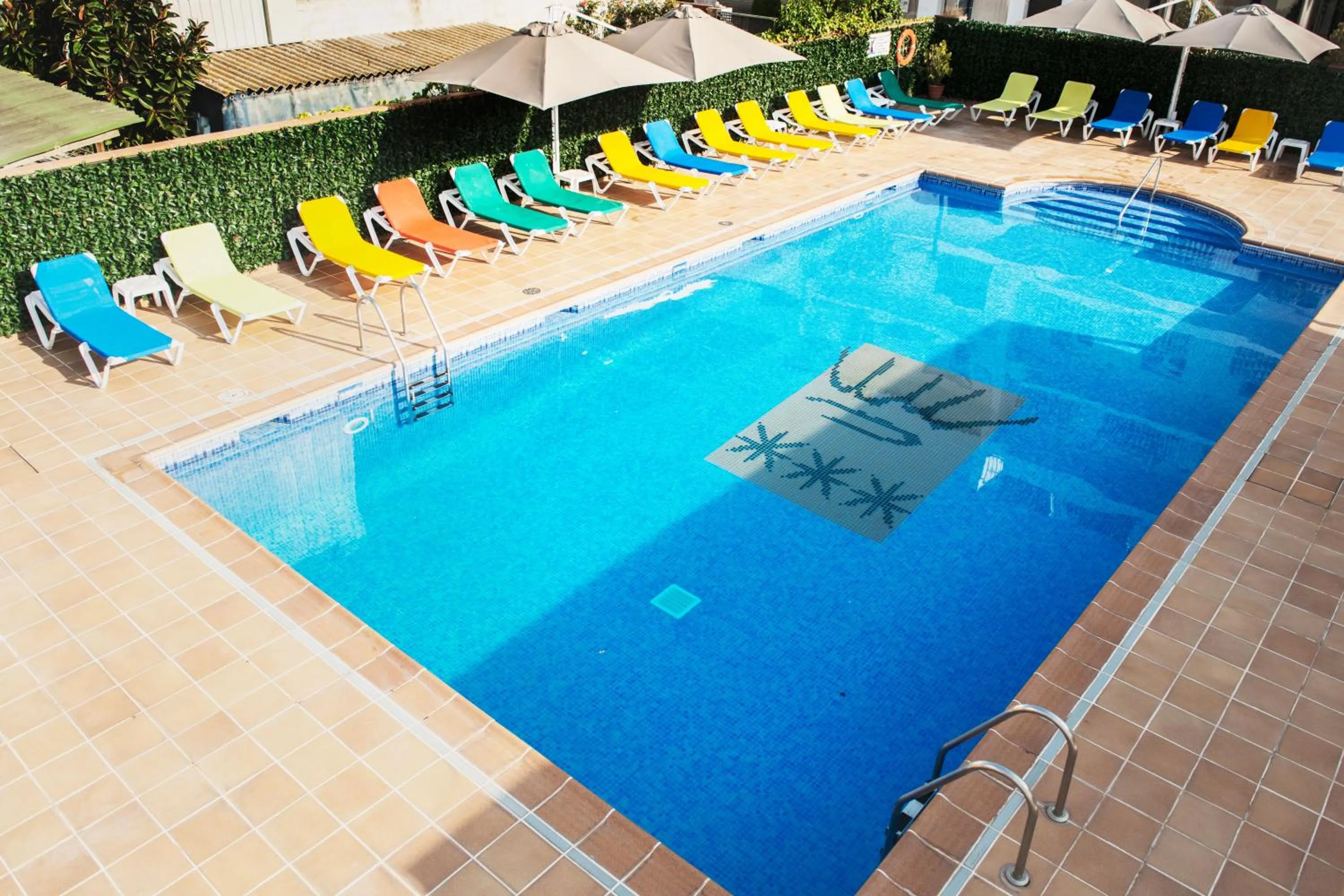 Swimming pool in Hotel Santa Anna