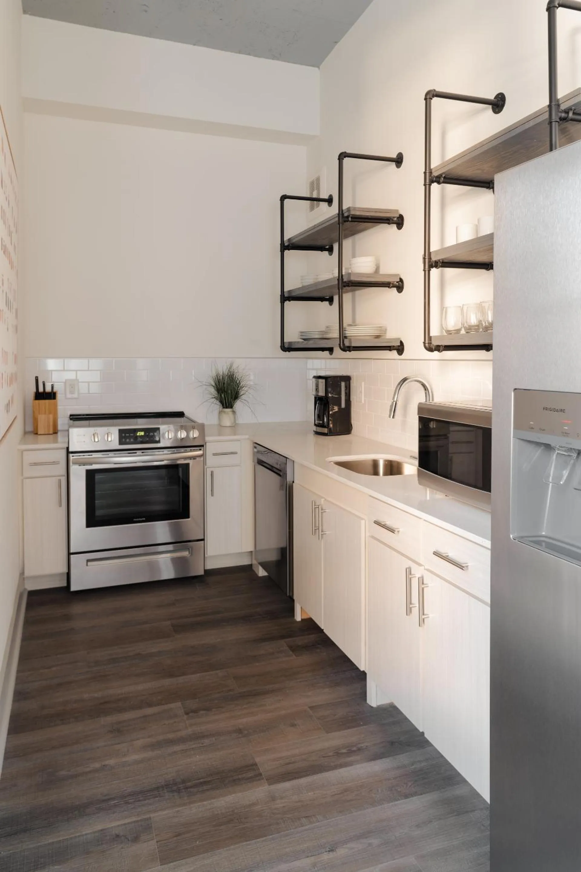 Kitchen or kitchenette in Kasa Capitol Hill Downtown Nashville