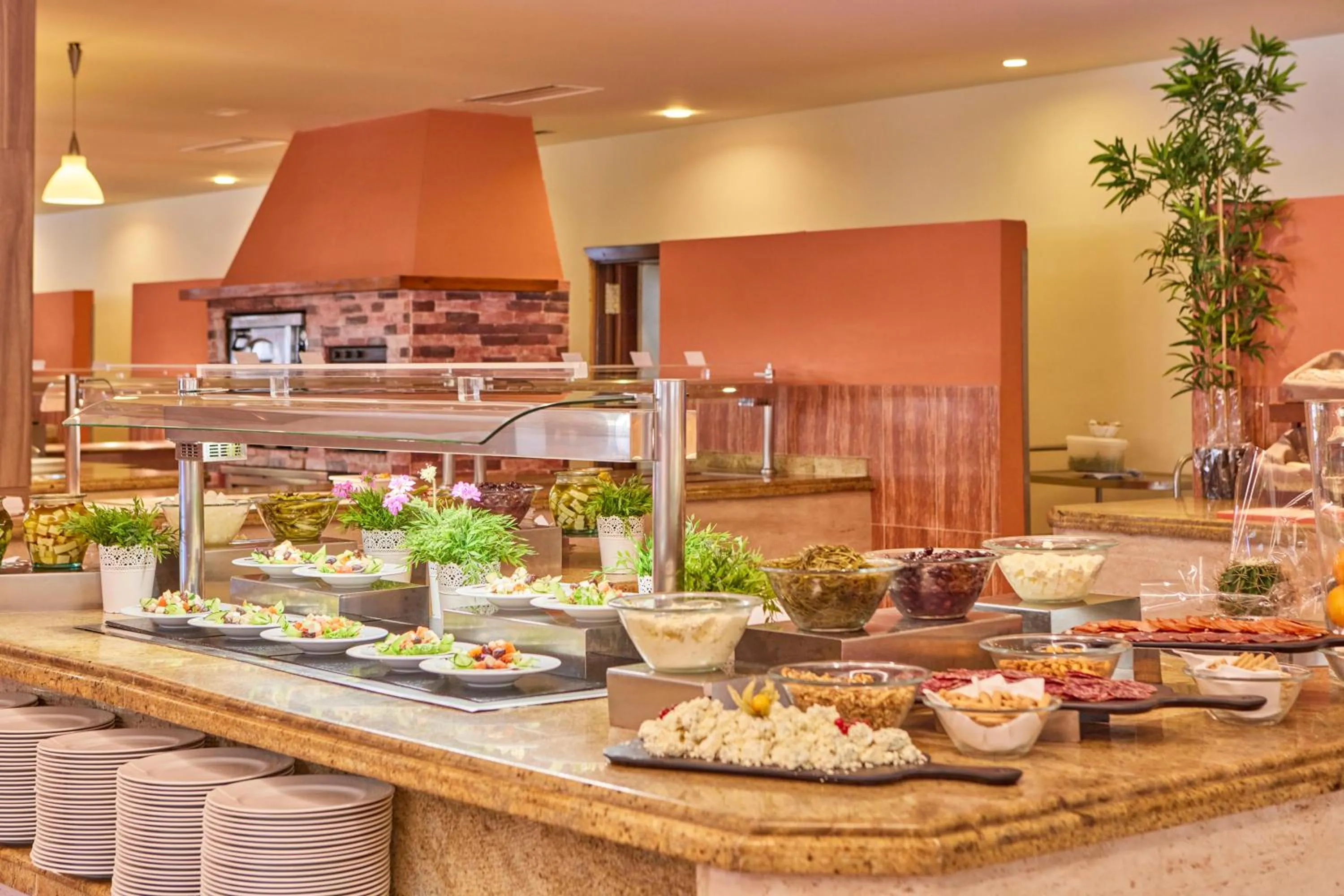 Restaurant/places to eat in Zafiro Mallorca & Spa