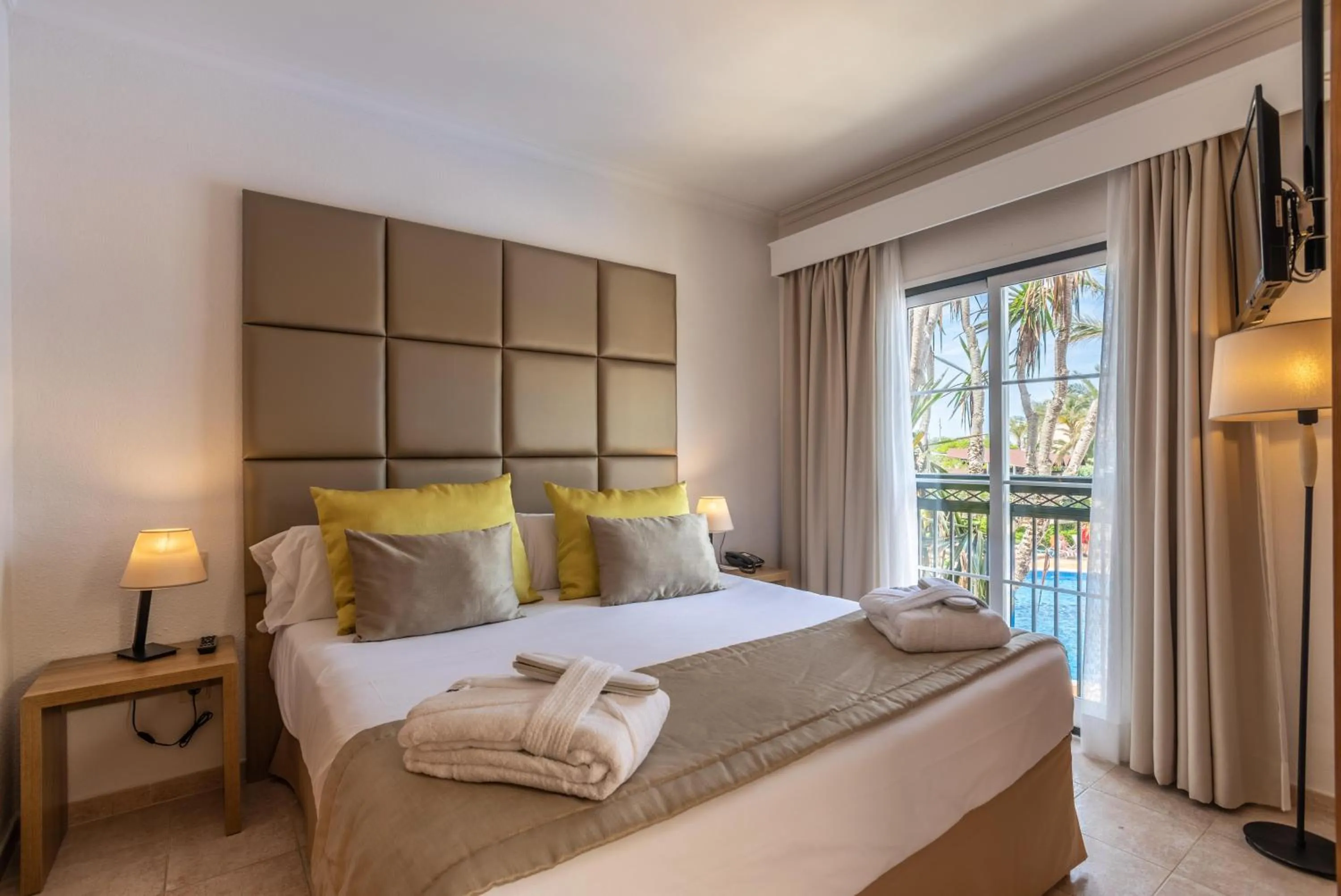 Bed in Zafiro Menorca