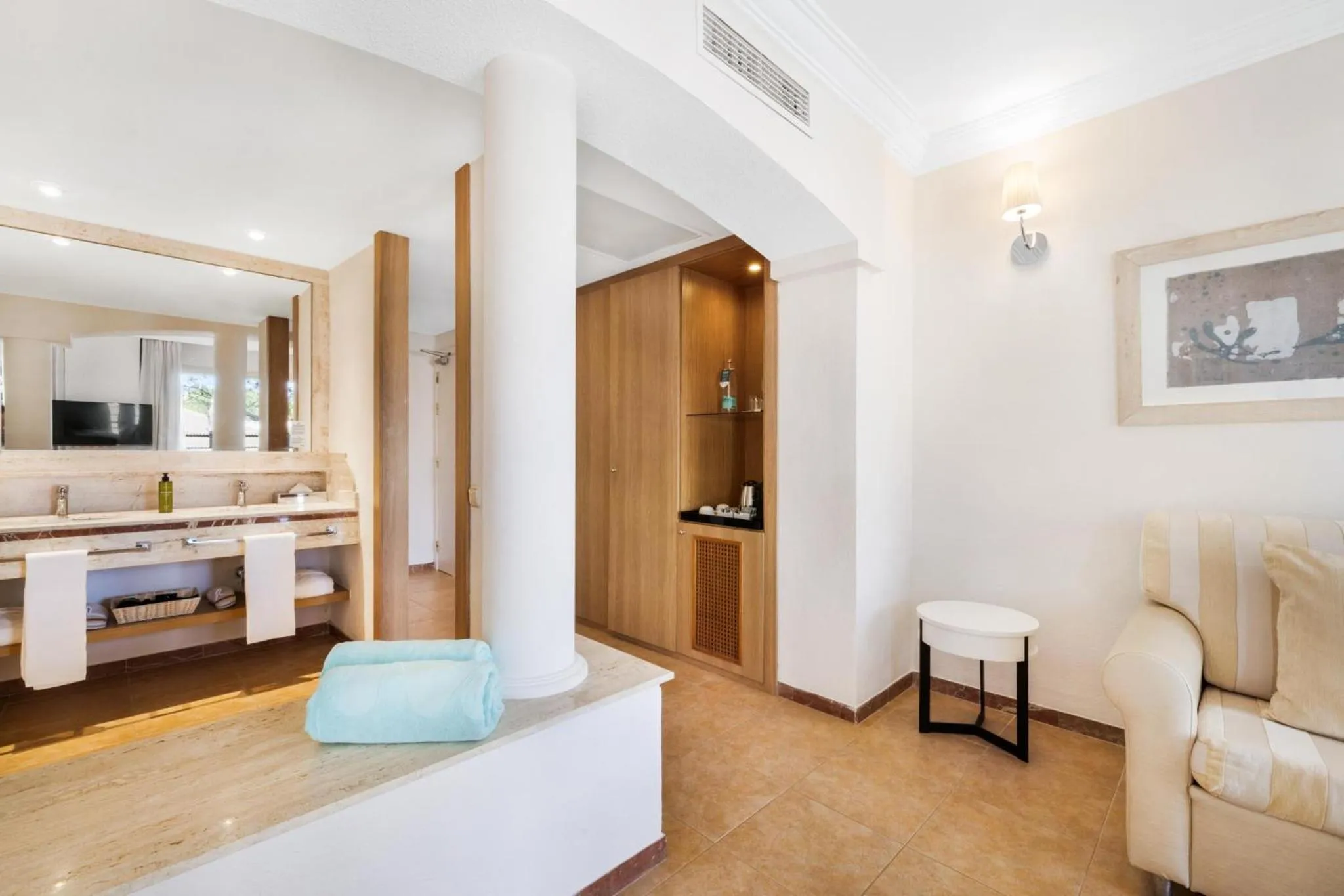 Photo of the whole room, Bed in VIVA Cala Mesquida Suites & Spa Adults Only 16