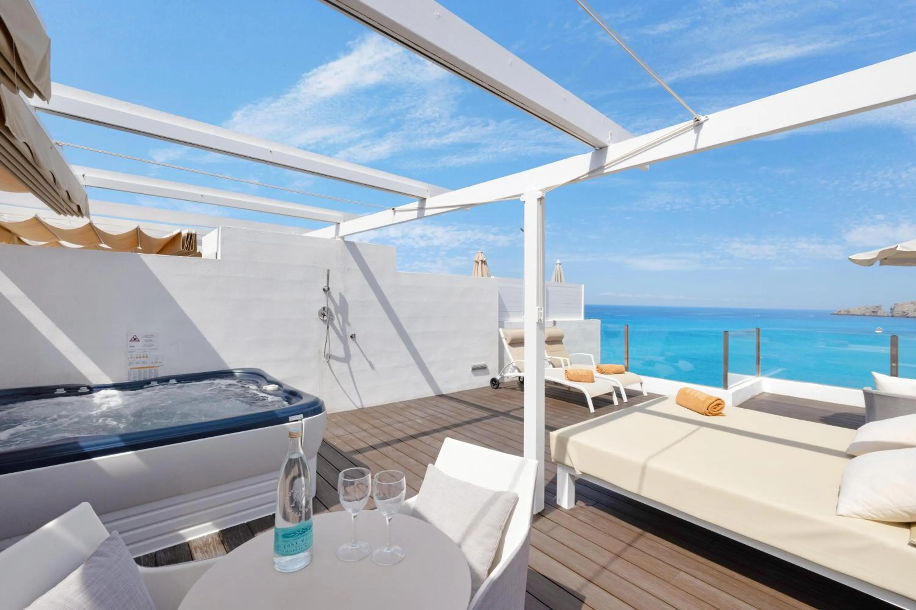 Photo of the whole room in VIVA Cala Mesquida Resort & Spa