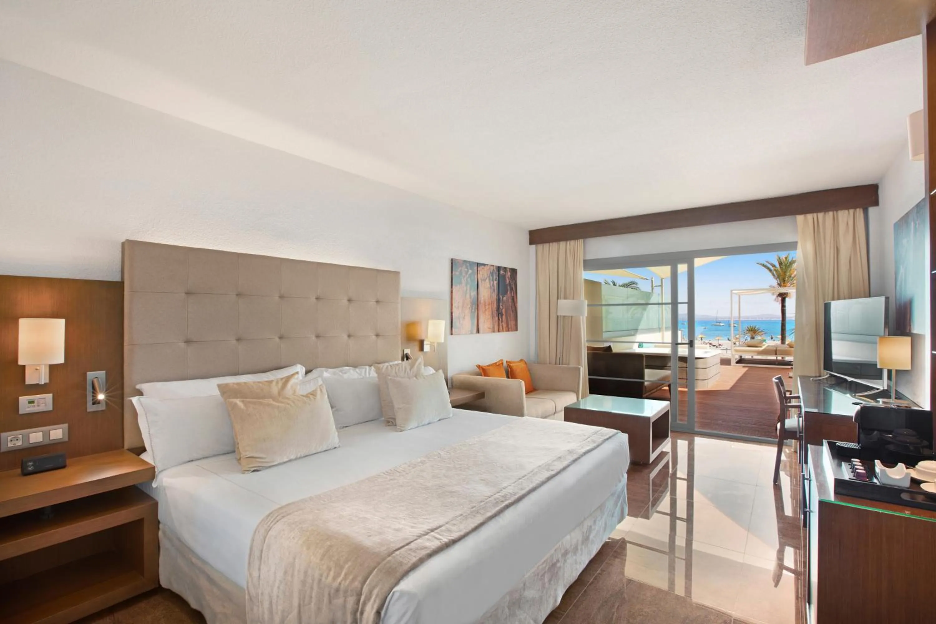 Bed in VIVA Golf Adults Only 18+