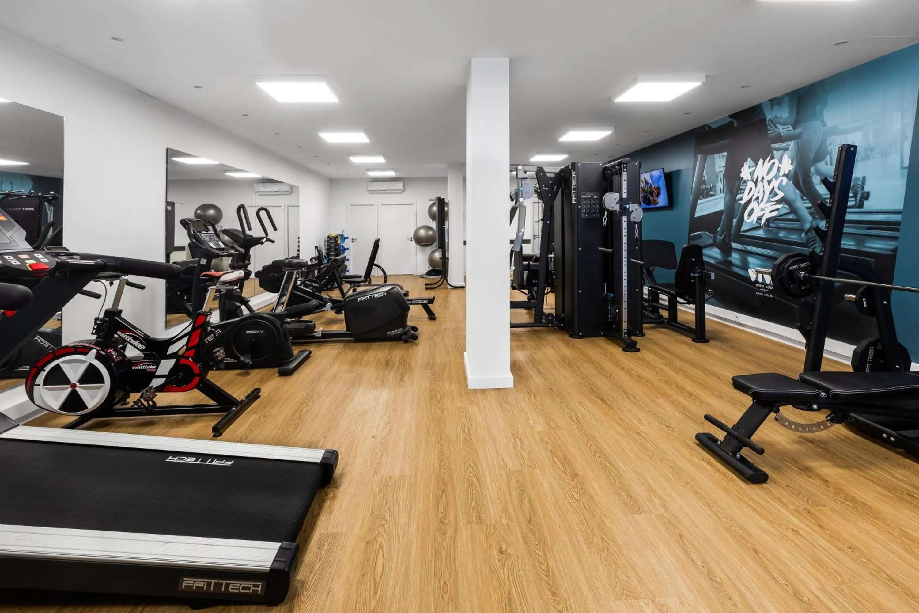 Activities in VIVA Golf Adults Only 18+