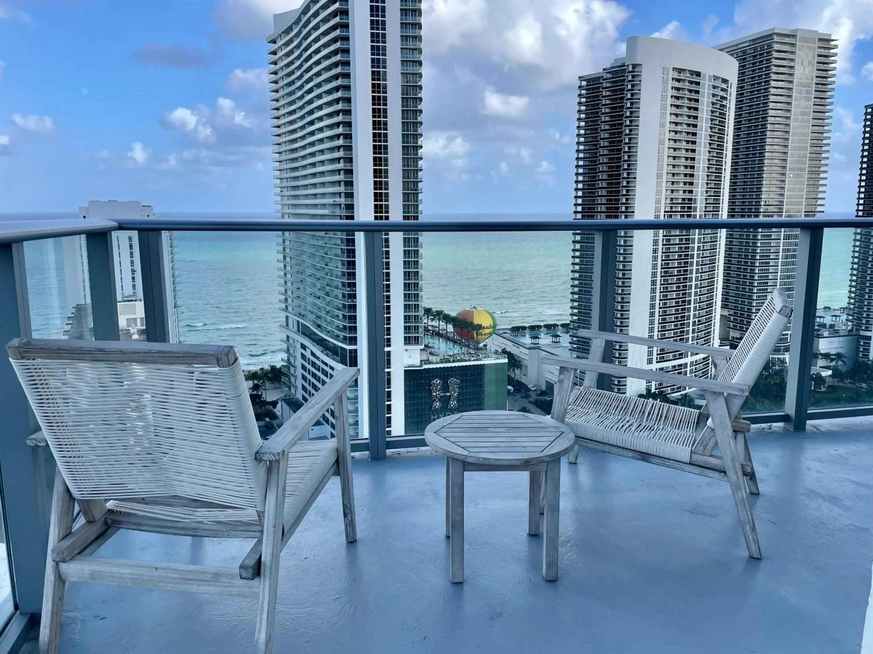 Sea view in Hyde Beach House Lux Apartment