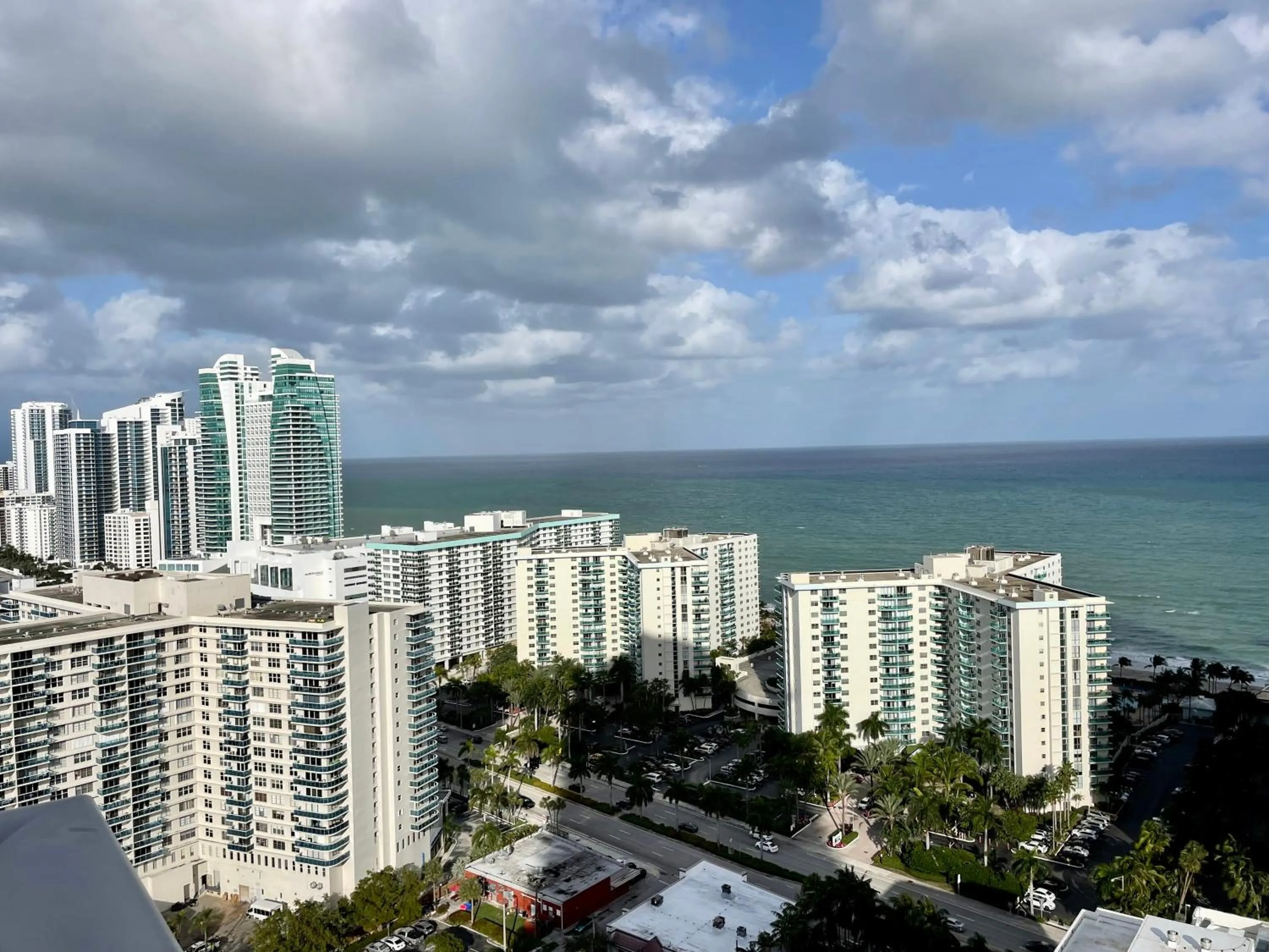 Sea view in Hyde Beach House Lux Apartment