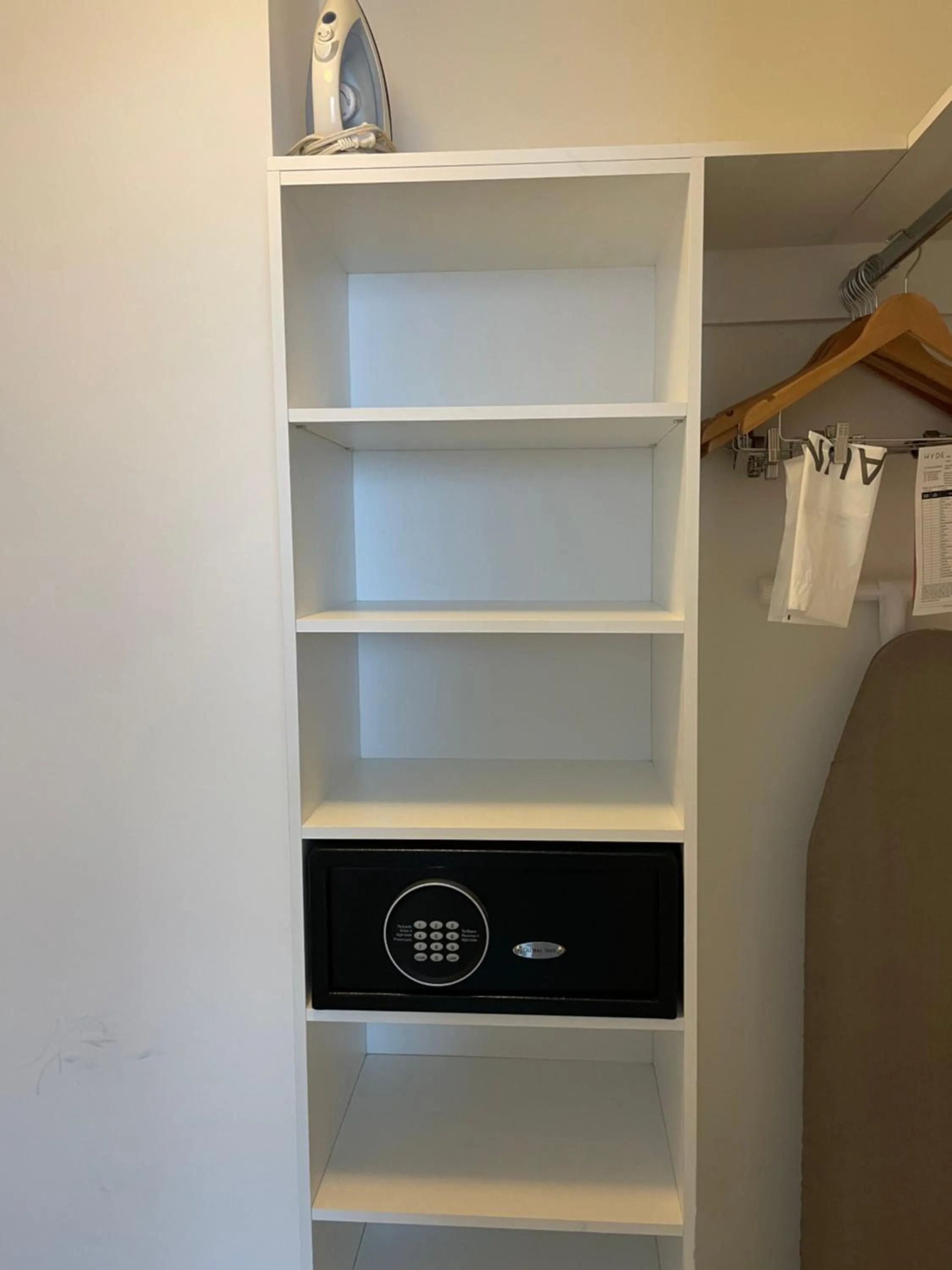 safe in Hyde Beach House Lux Apartment