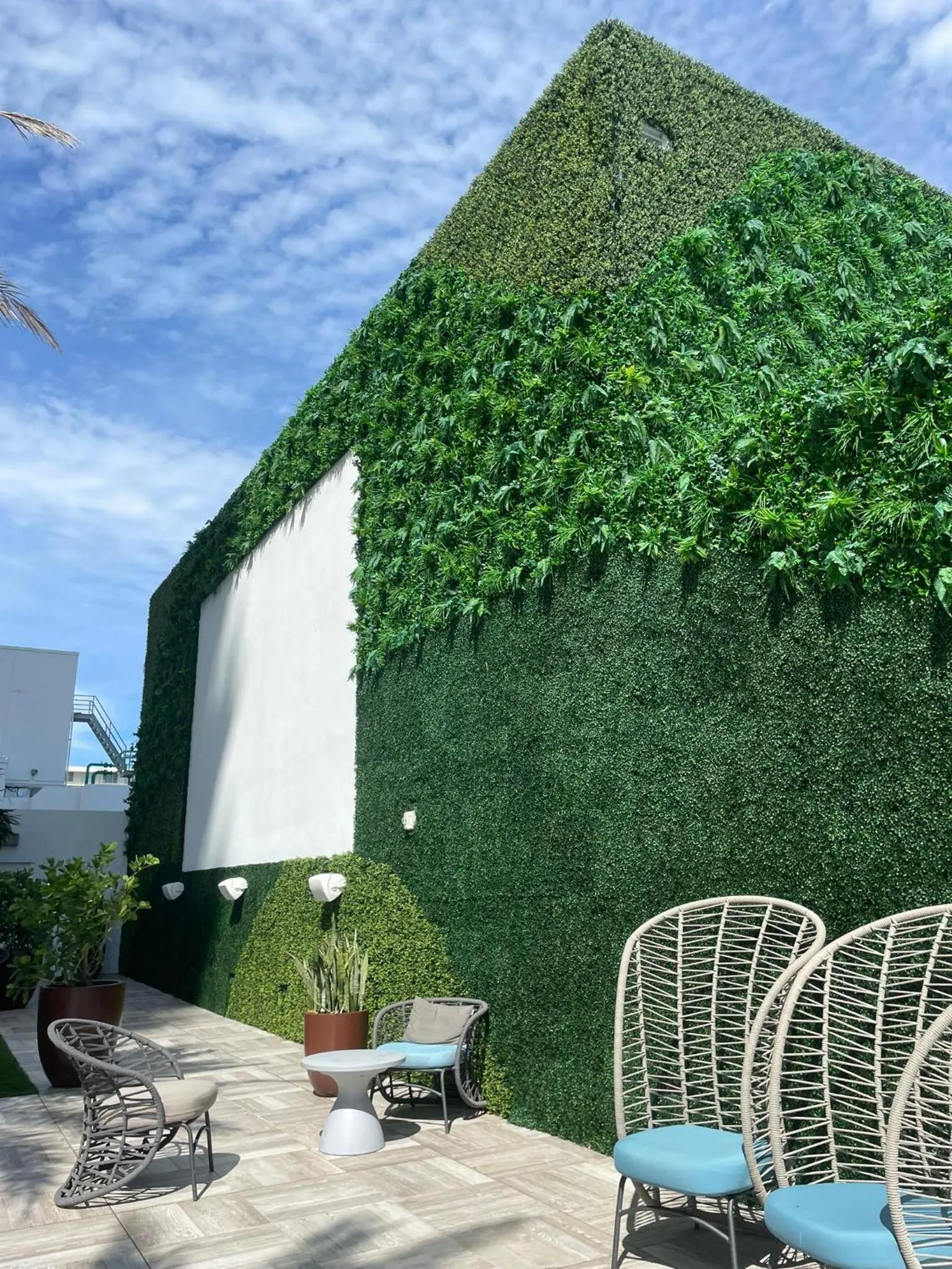 Property building in Hyde Beach House Lux Apartment