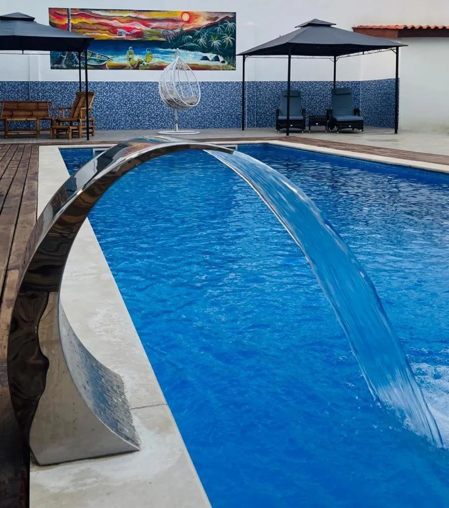 Swimming pool in Hotel Kenito