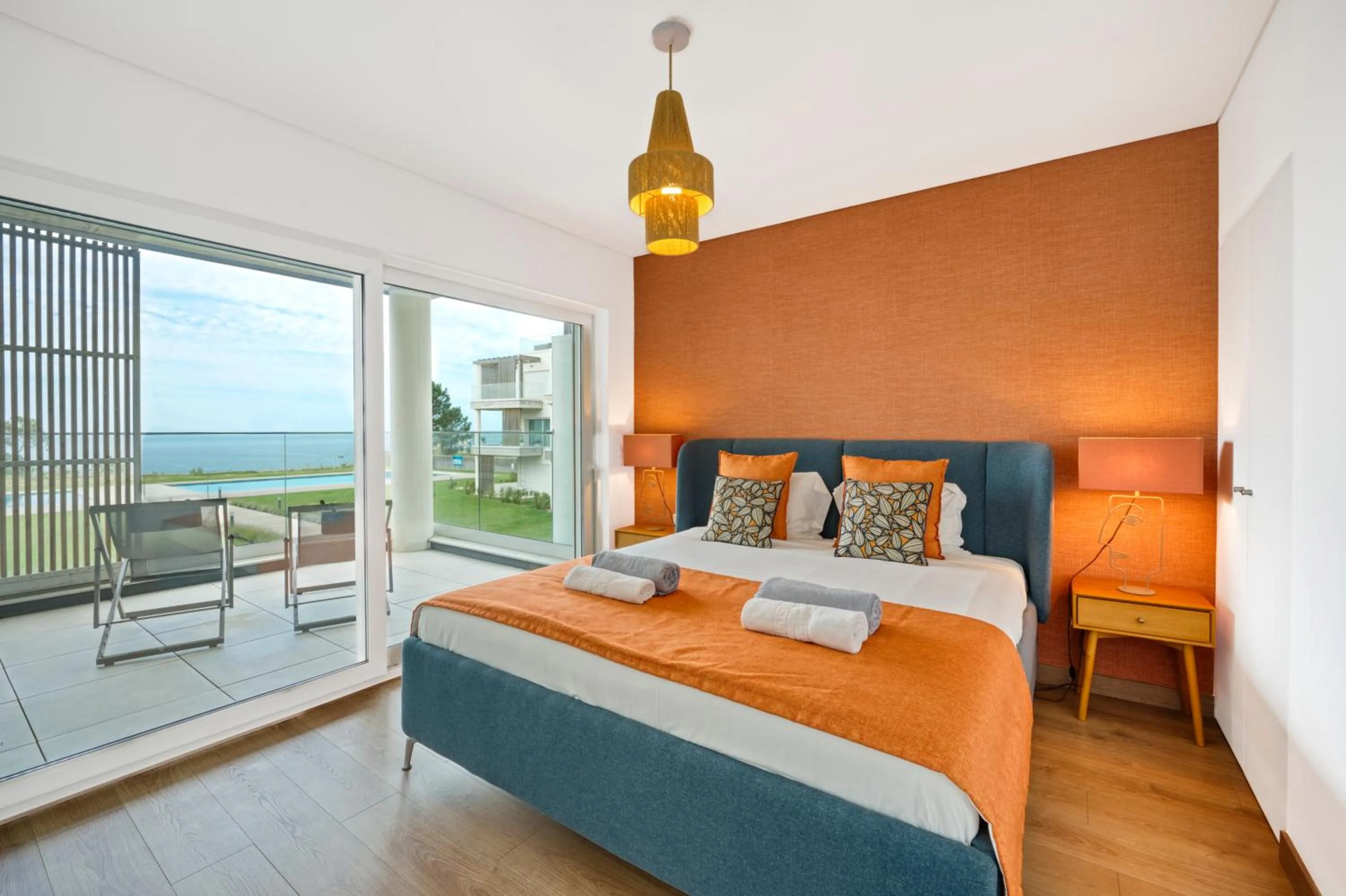 Mar a Vista - Condominium with Pool, Gym and Sea Views