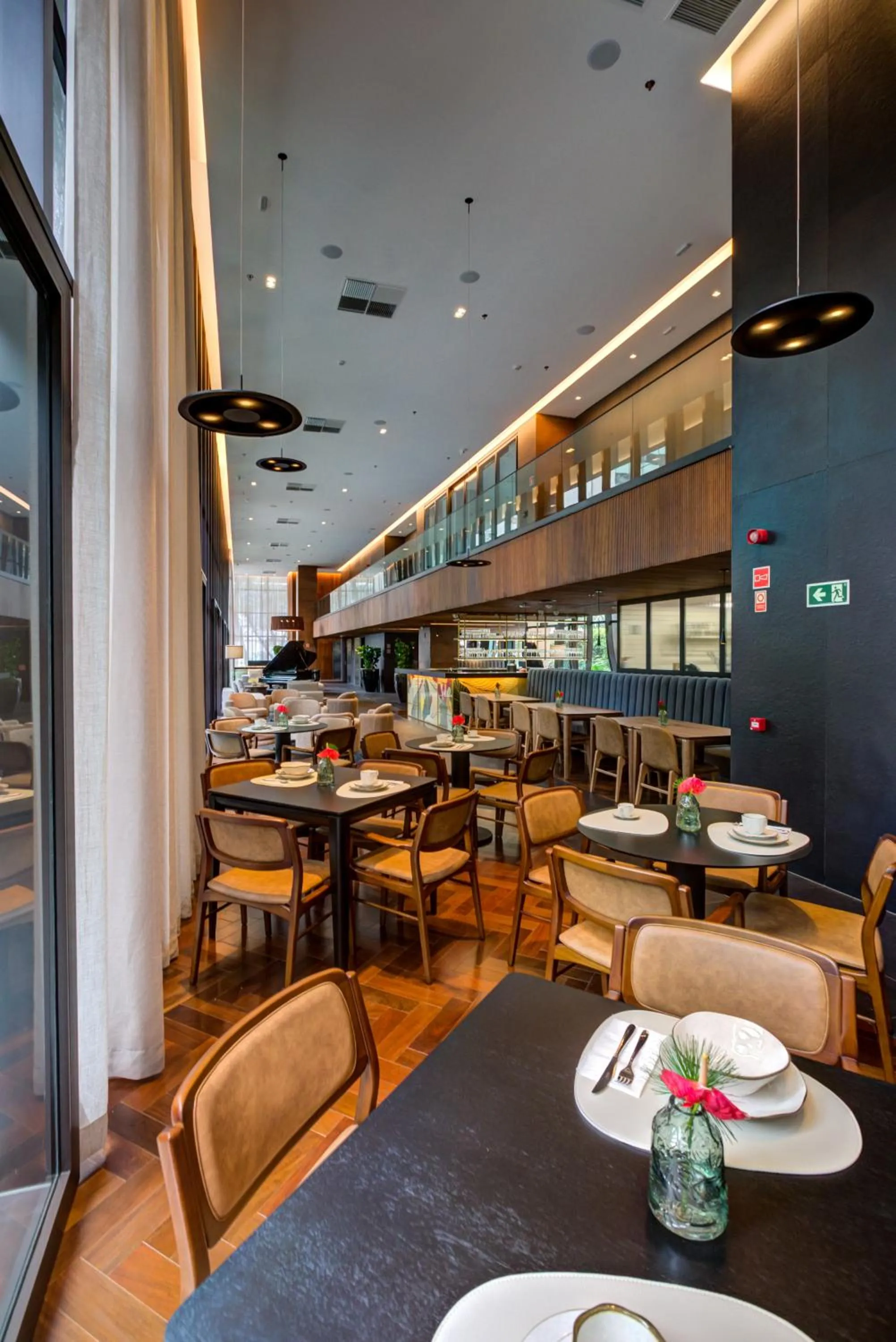 Restaurant/places to eat in Qoya São Paulo Paulista, Curio Collection by Hilton