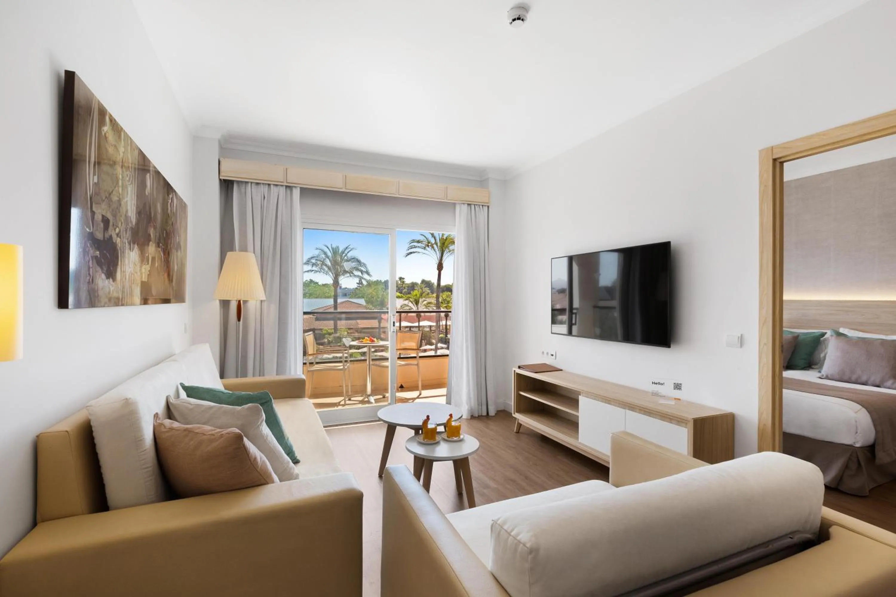 Photo of the whole room in VIVA Blue & Spa