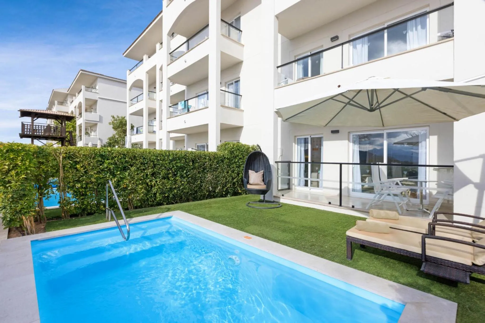 Garden in VIVA Blue & Spa