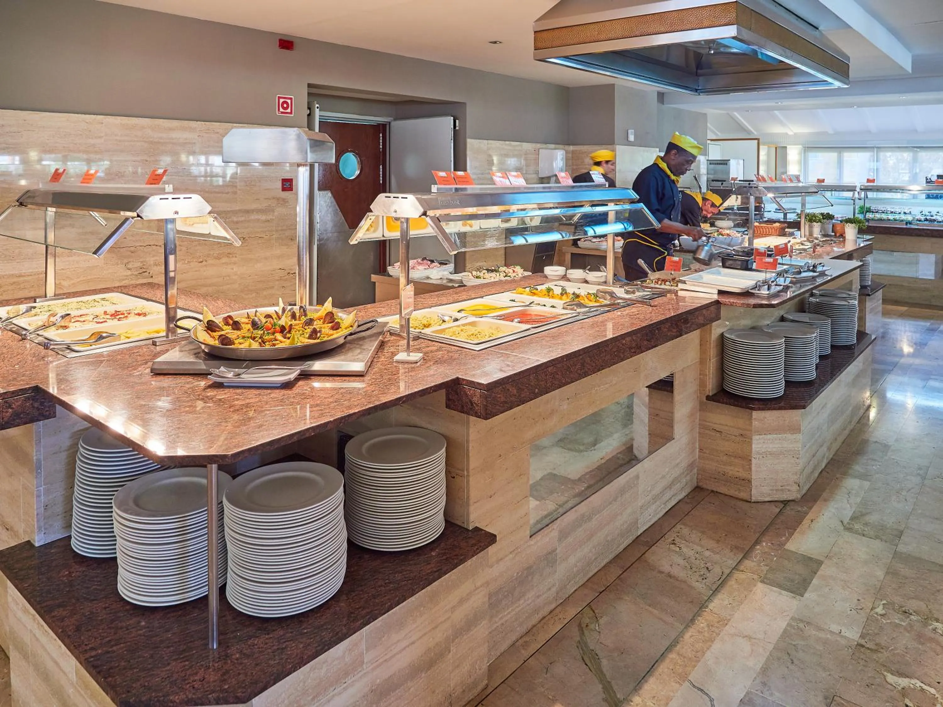 Food and drinks in BQ Alcudia Sun Village