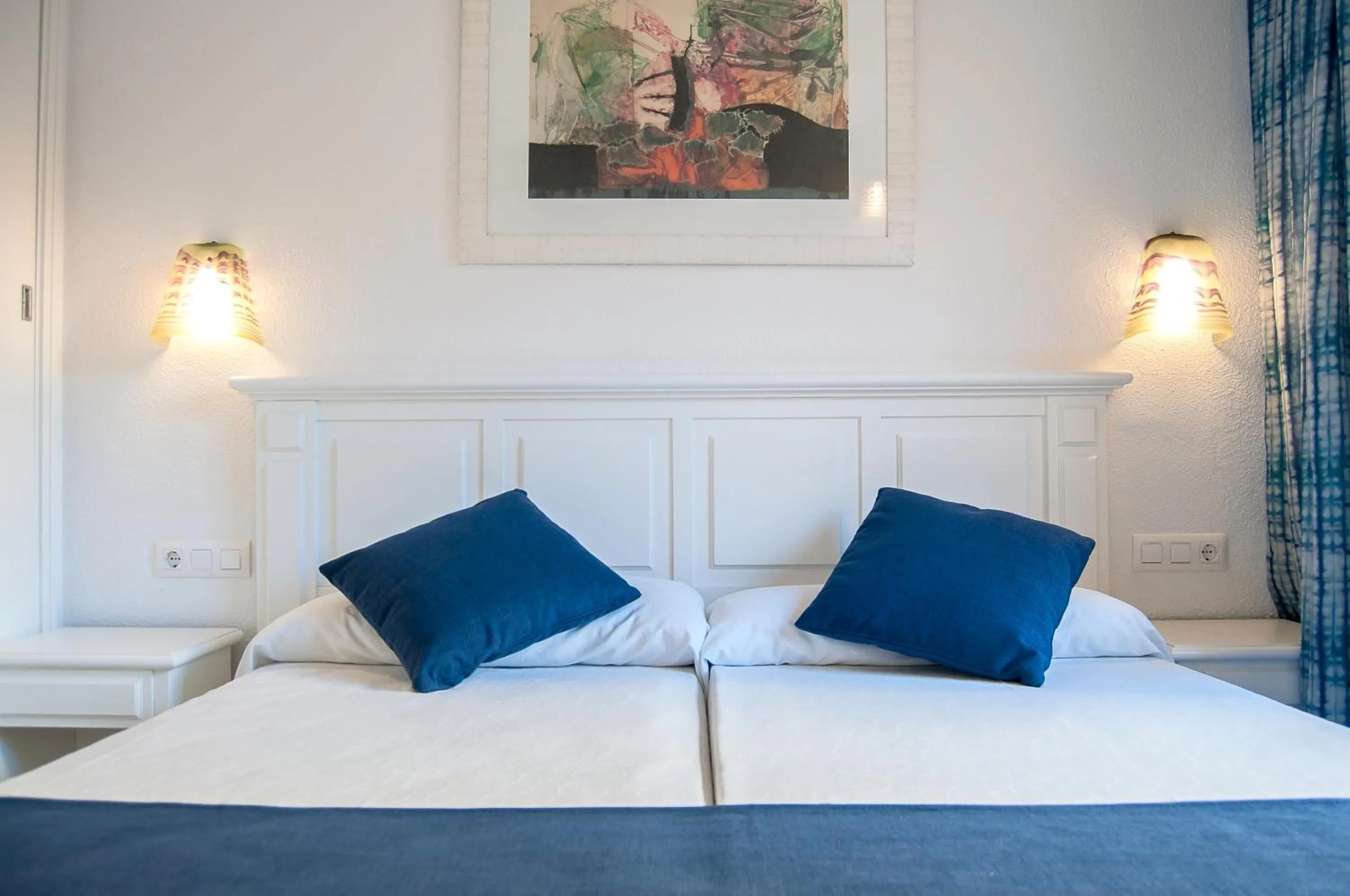 Photo of the whole room, Bed in BQ Alcudia Sun Village