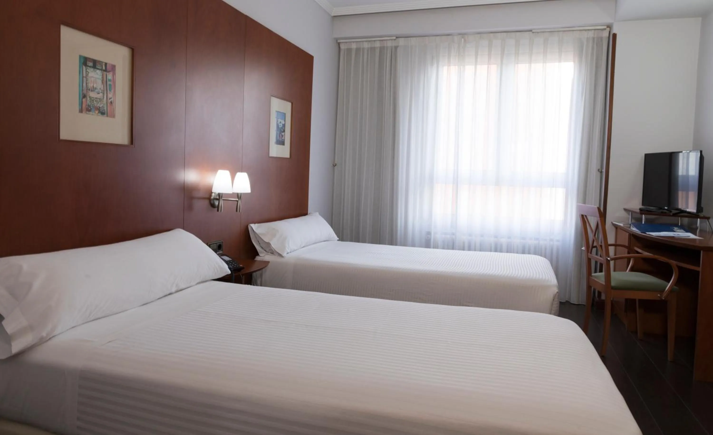 Photo of the whole room, Bed in Hotel Gran Regente
