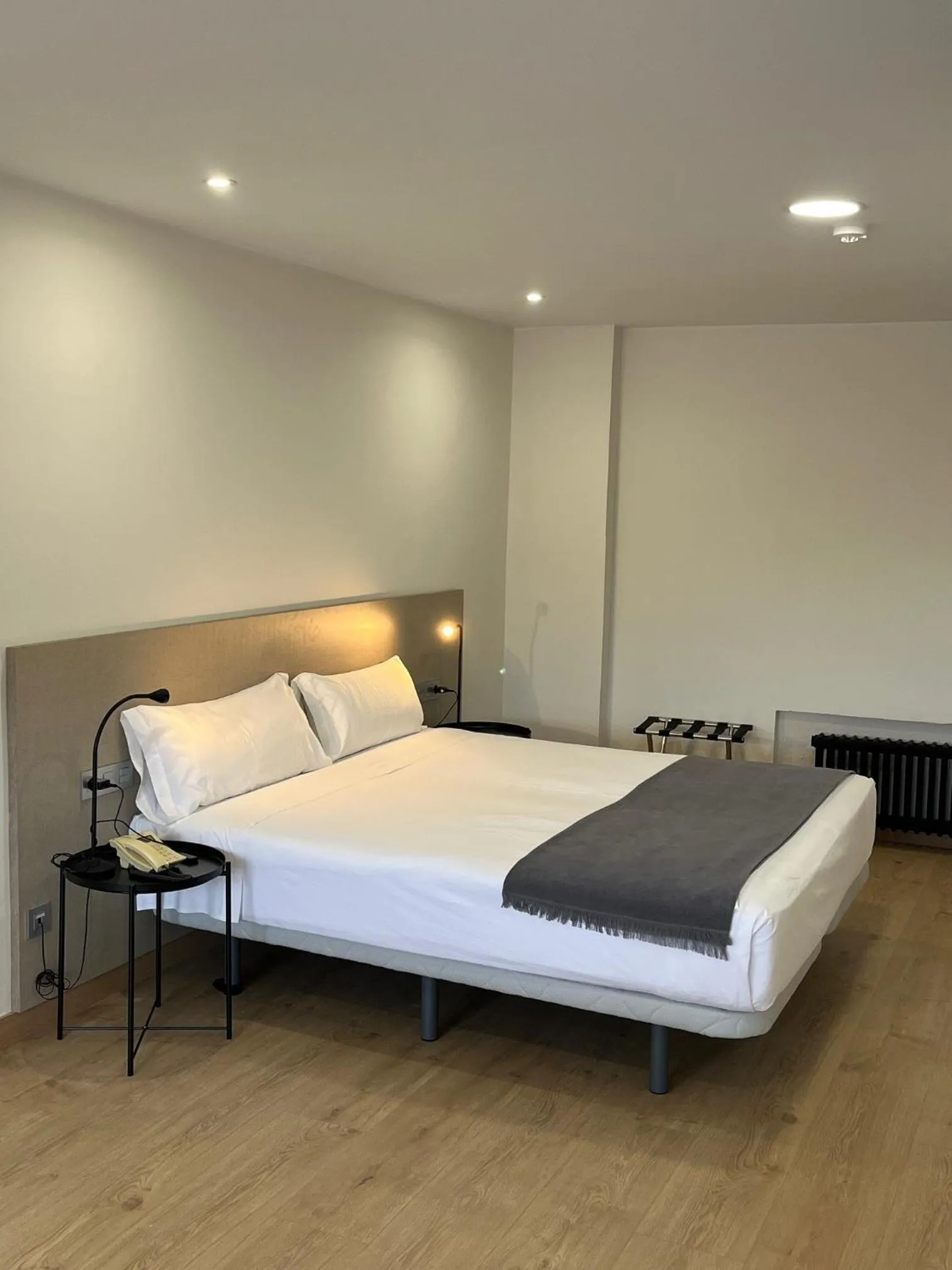 Photo of the whole room, Bed in Hotel Gran Regente