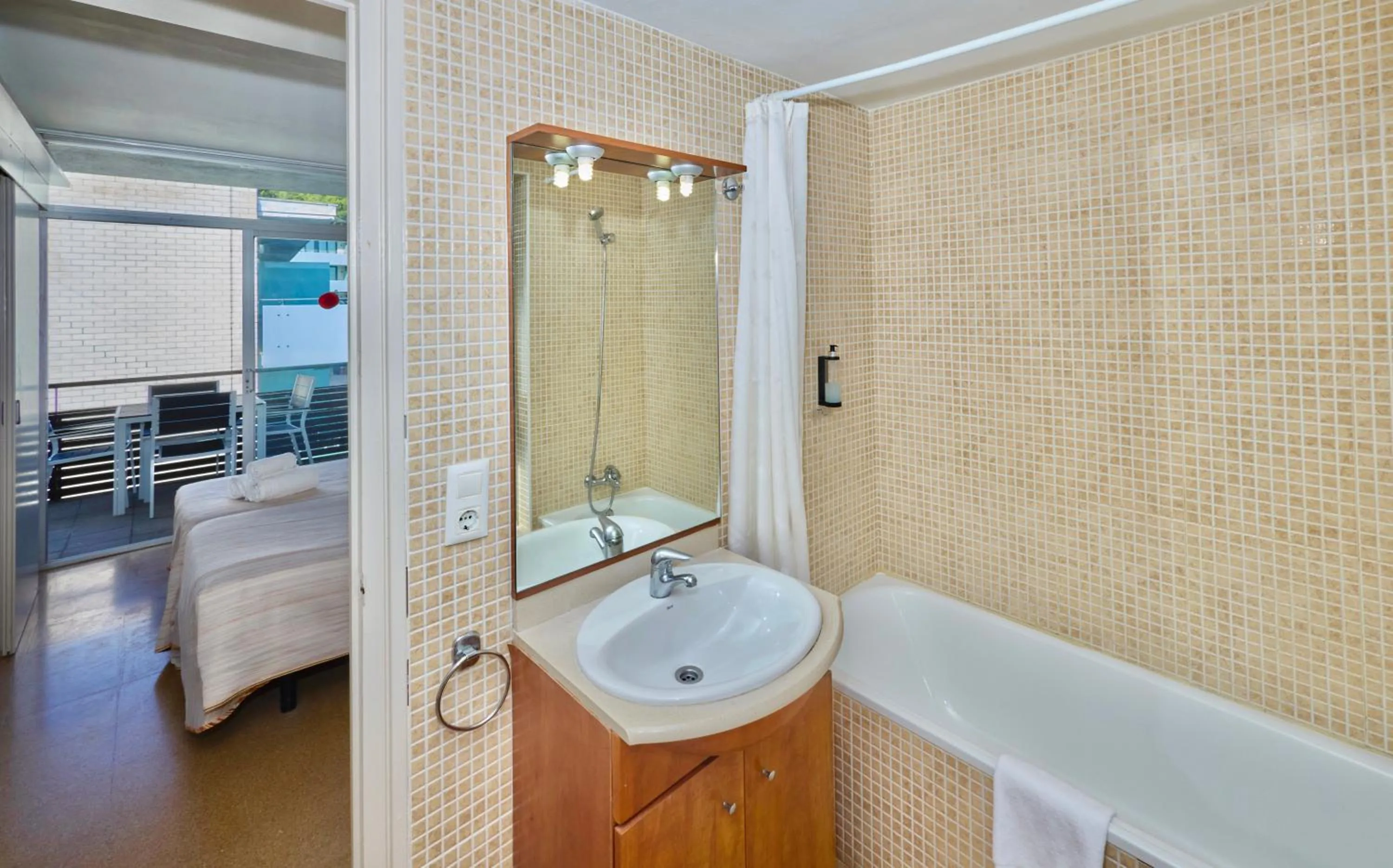 Bathroom in Aparthotel Comtat Sant Jordi