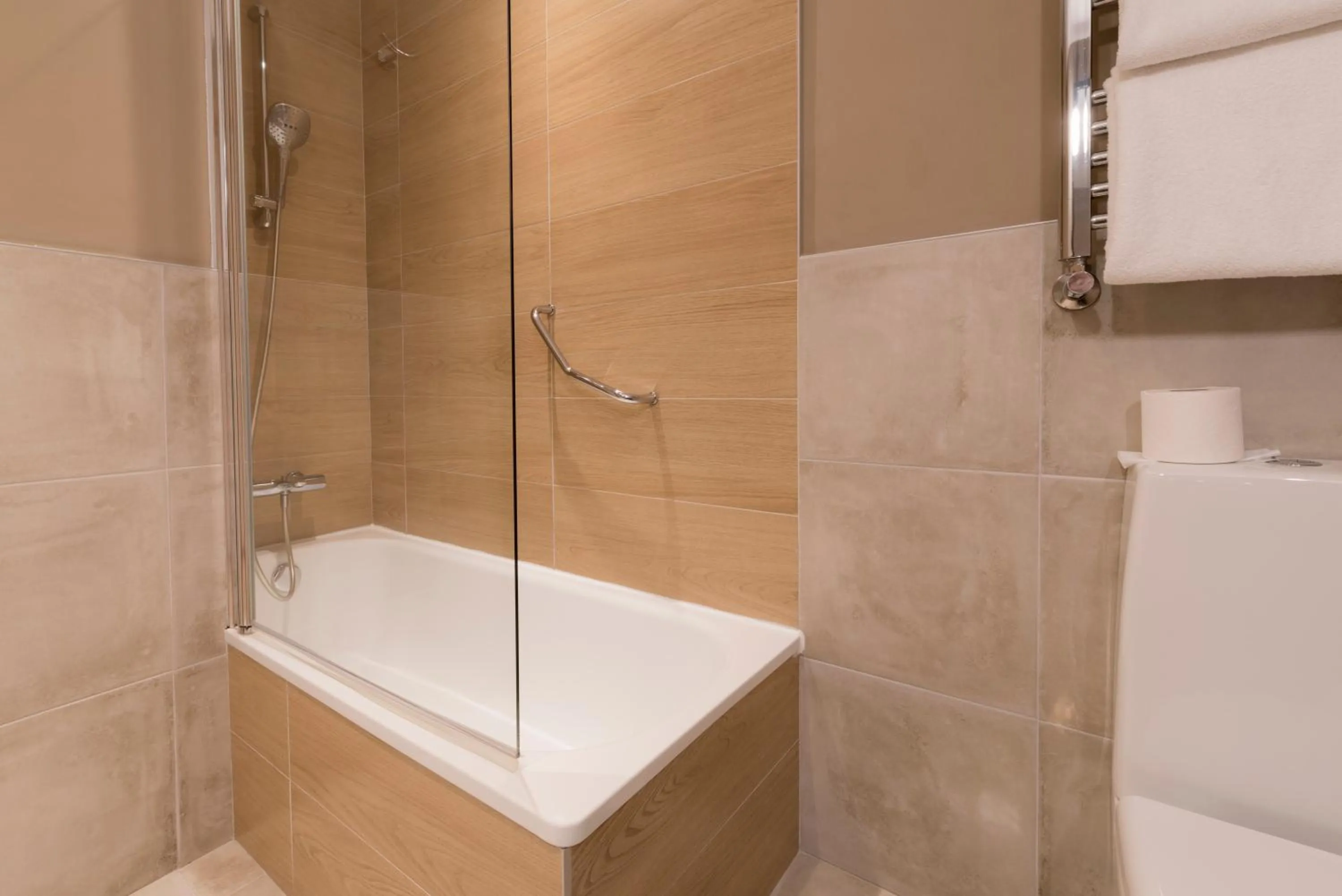 Bath in Hotel Avenida