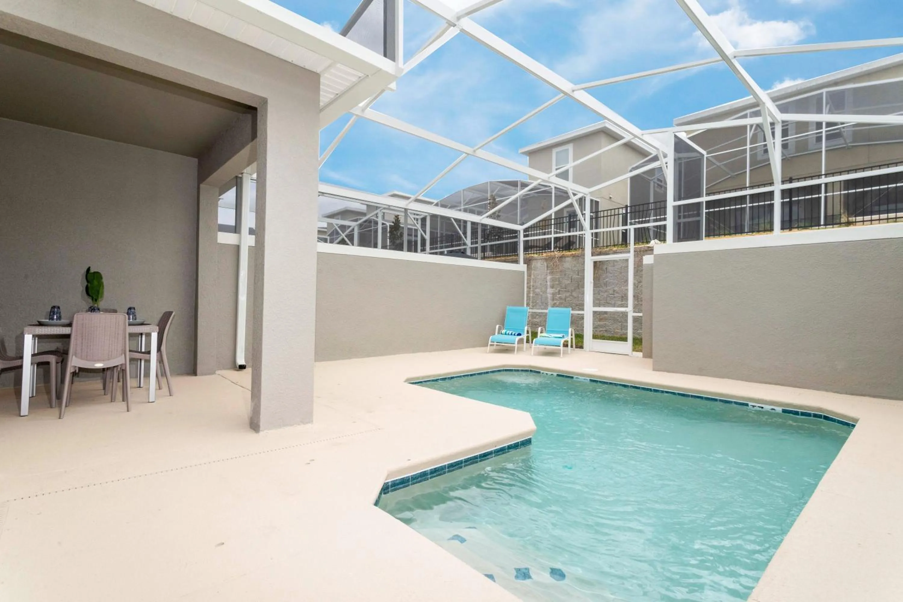 Stunning 4 Bd w/ Pool Close to Disney @ Champions Gate 1158