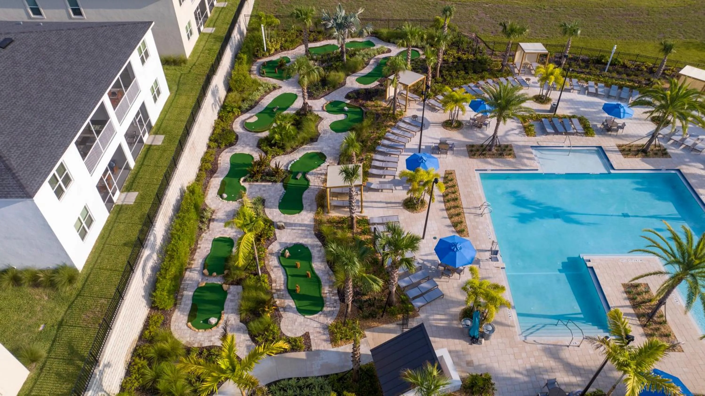 Stunning 4 Bd w/ Pool Close to Disney @ Champions Gate 1158