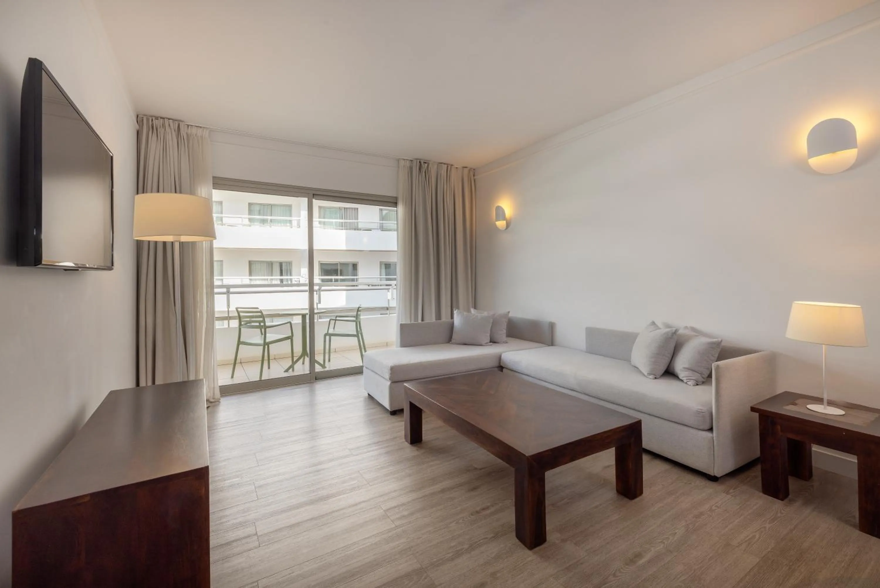 Living room, Bed in Alua Atlantico Golf - All Inclusive