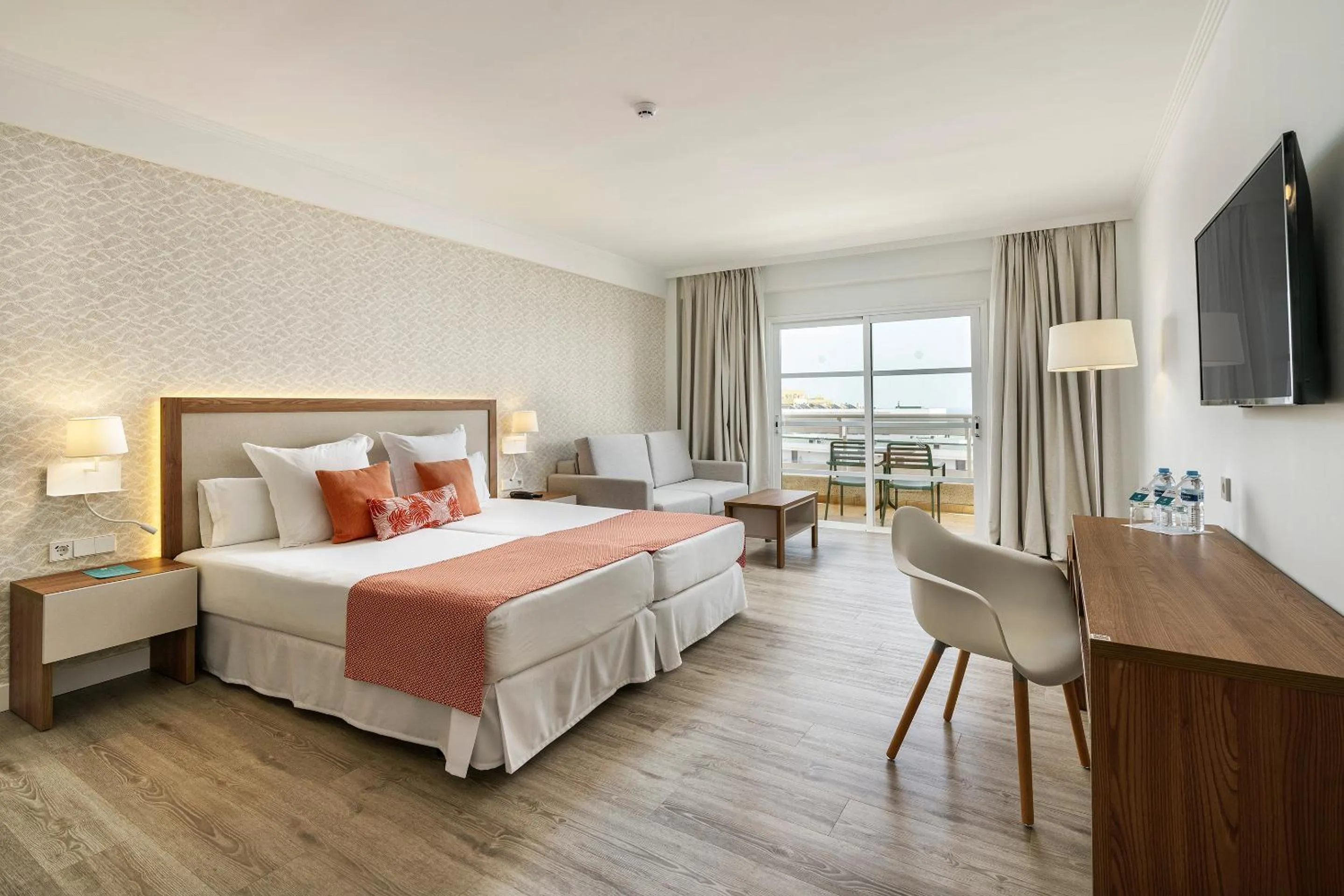 Photo of the whole room, Bed in Alua Atlantico Golf - All Inclusive