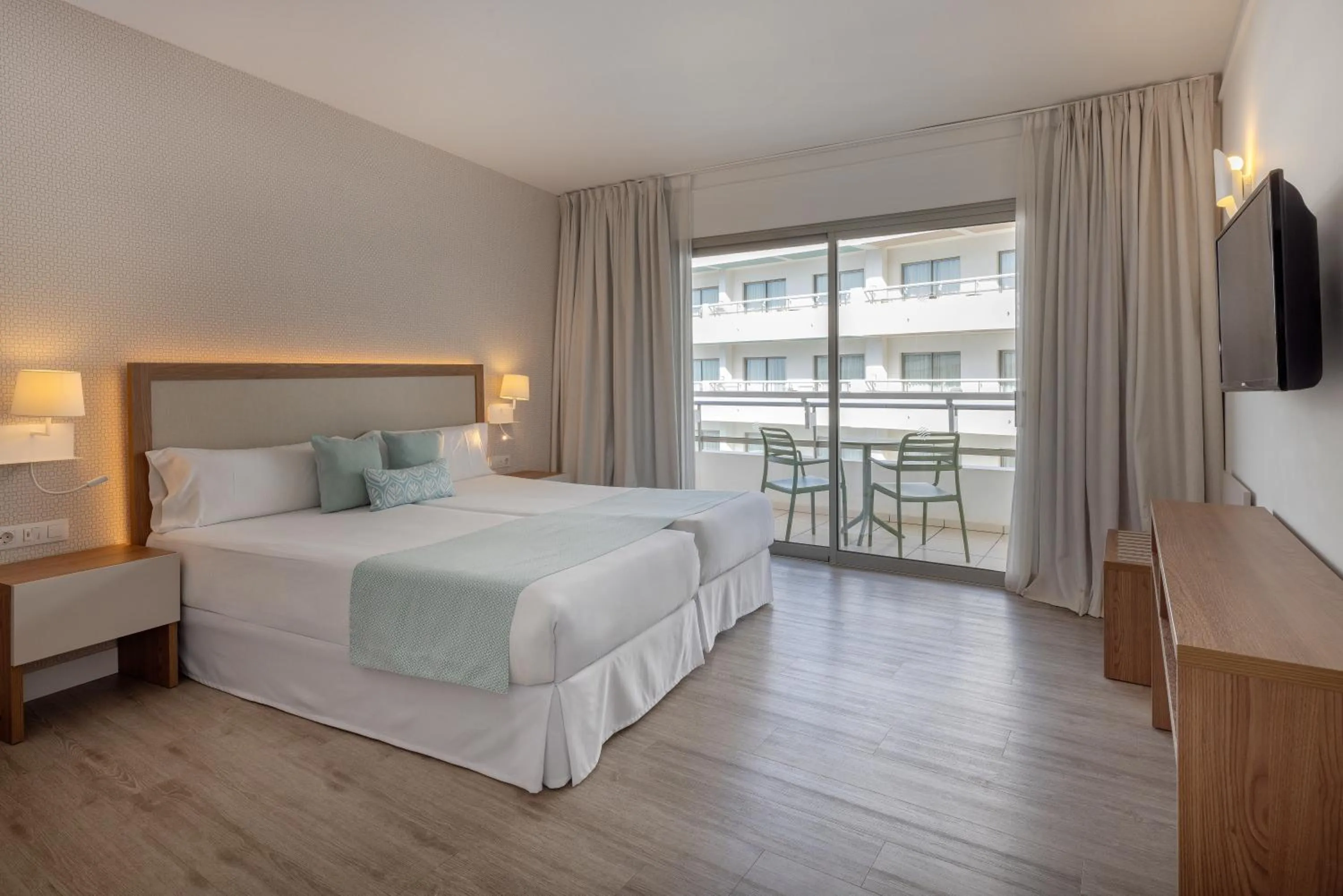 Bed in Alua Atlantico Golf - All Inclusive