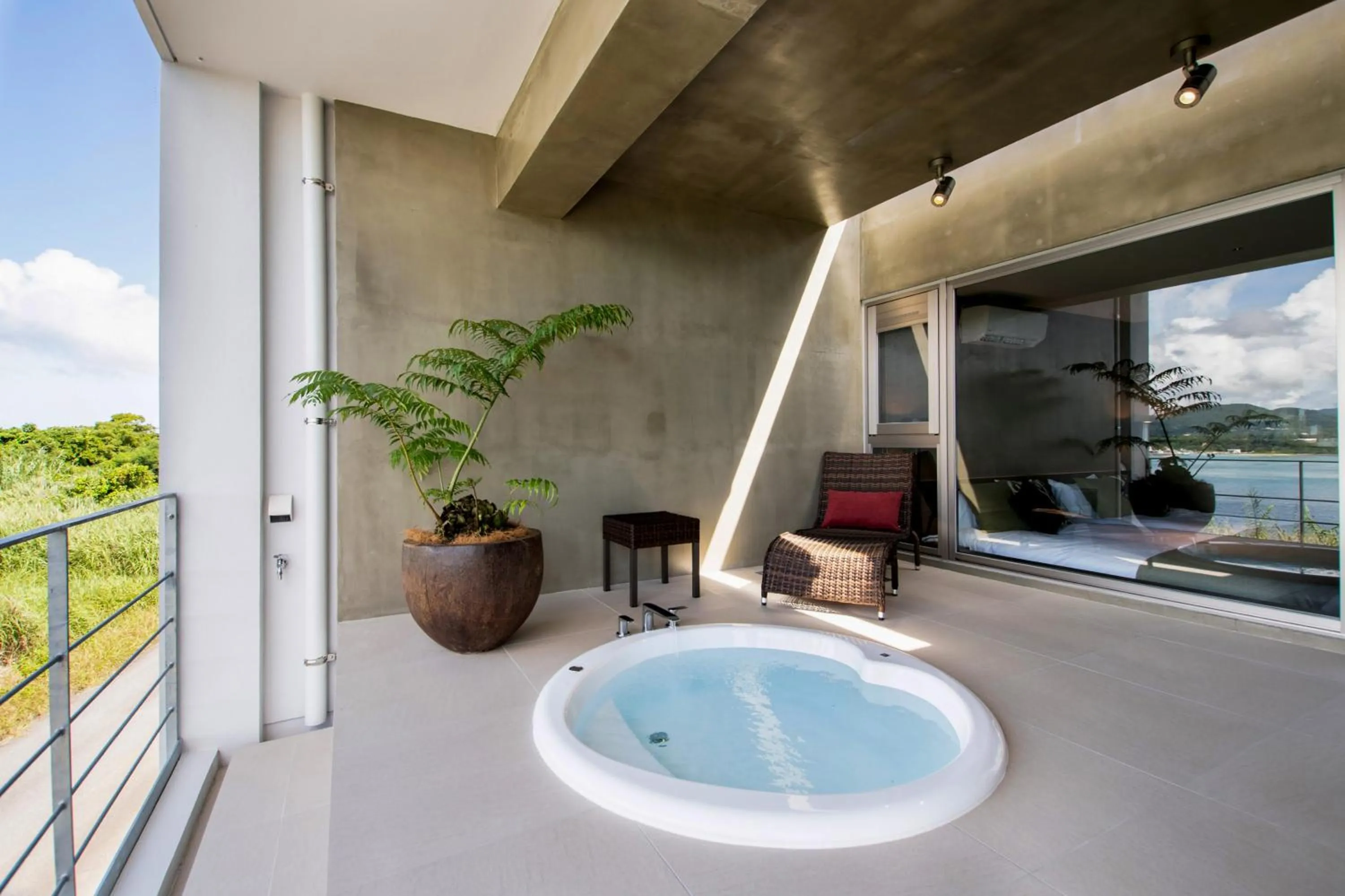 Open Air Bath in KOURI VILLA Indigo