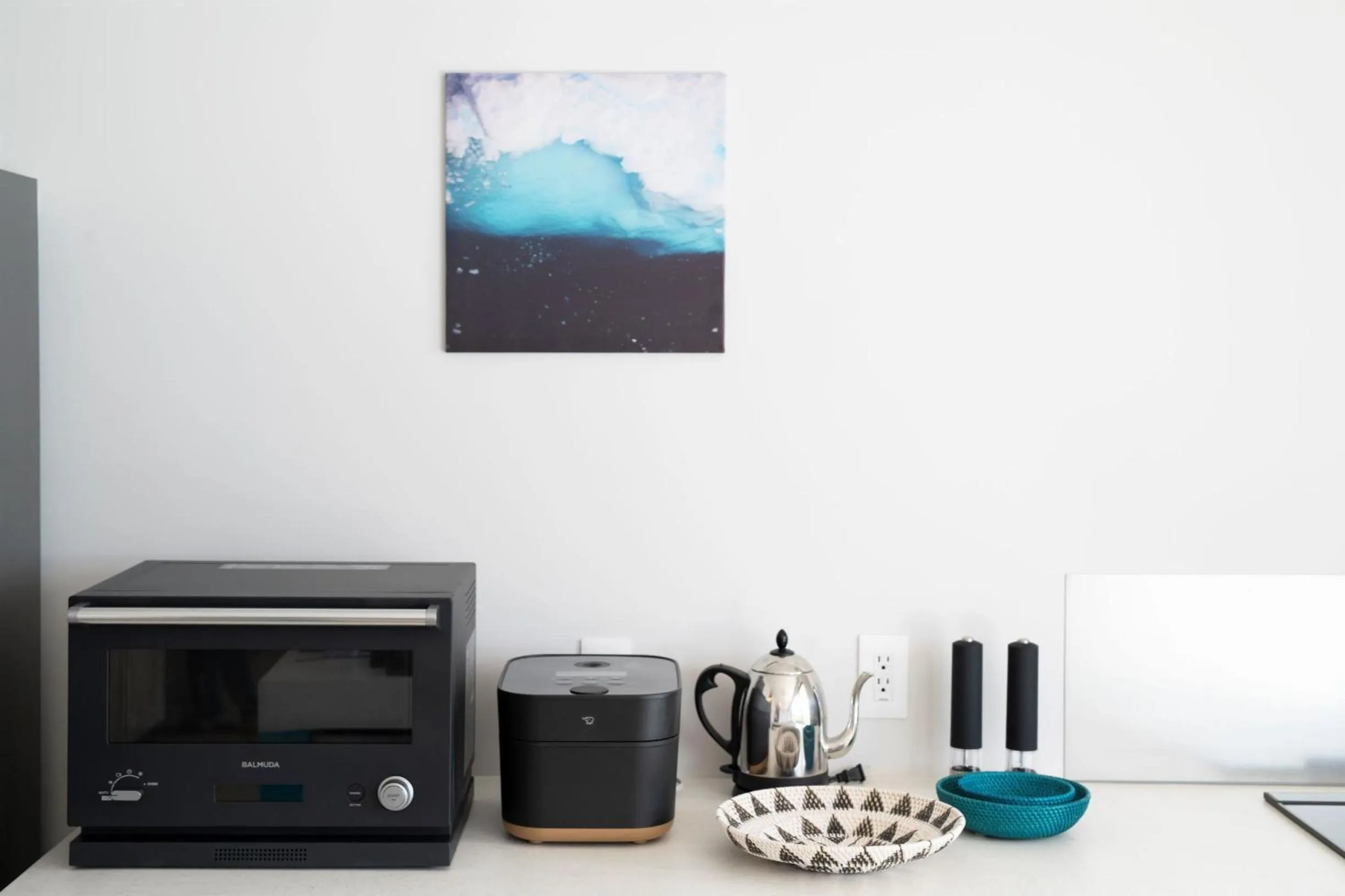 Kitchen or kitchenette in KOURI VILLA Indigo