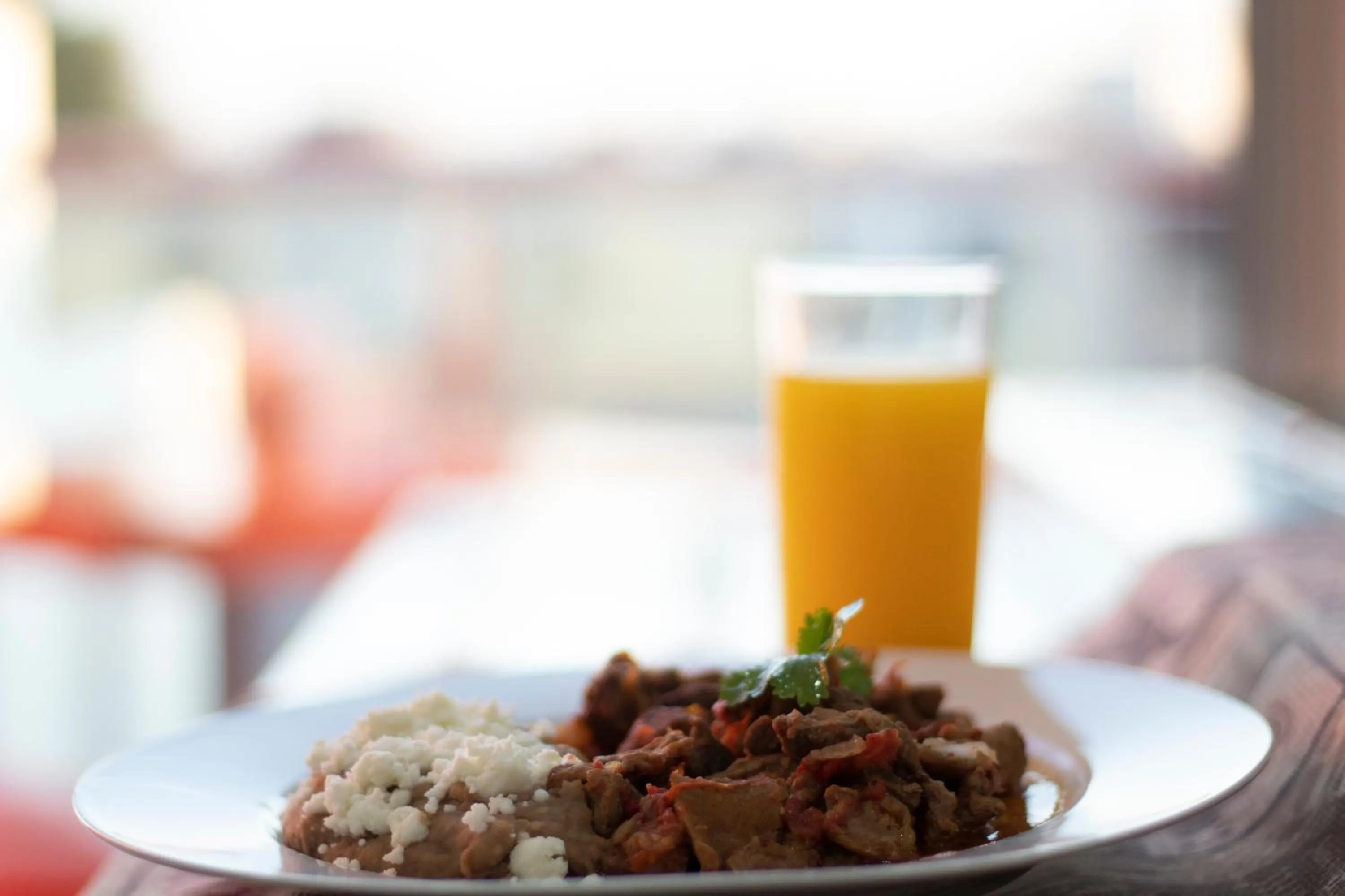 Restaurant/places to eat in hotel vista valle