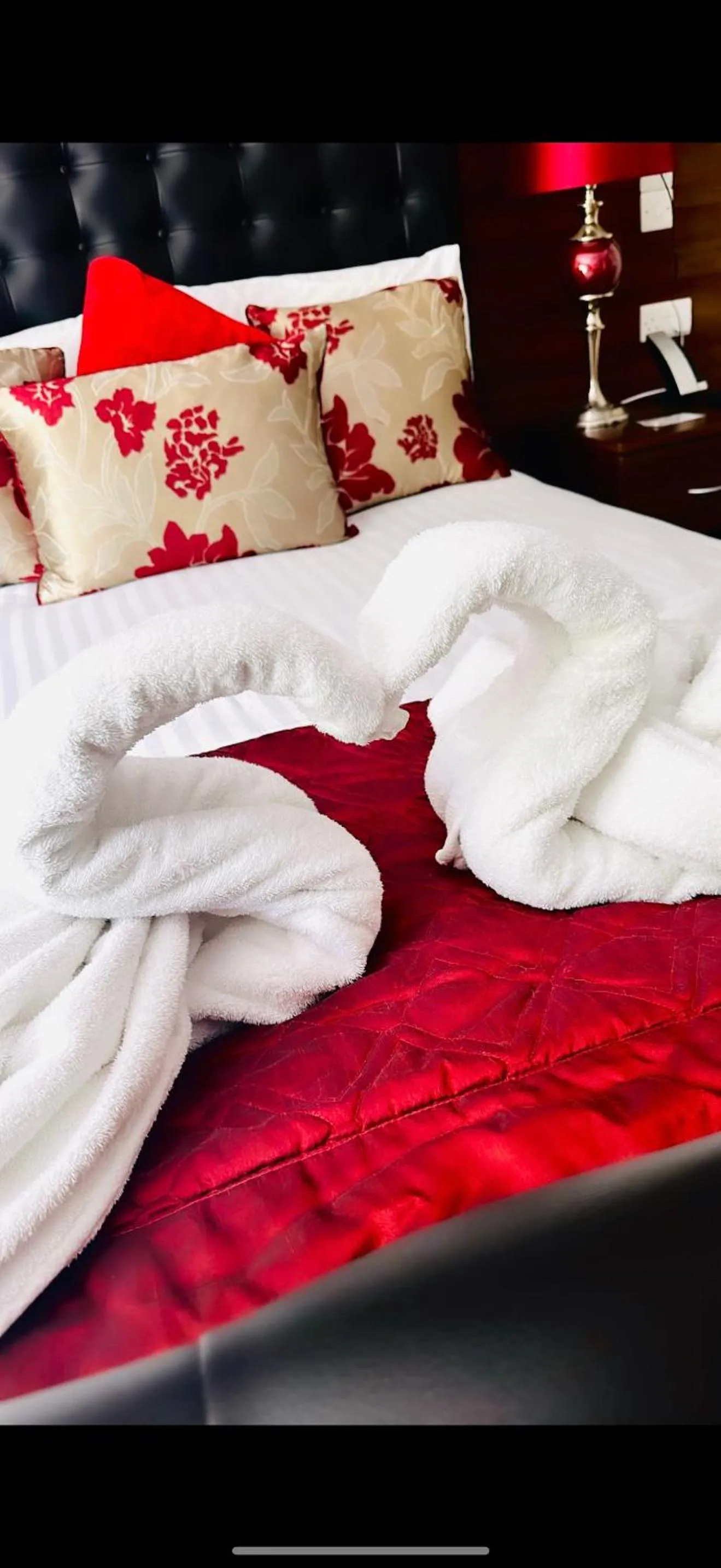 towels, Bed in The Hedges Hotel