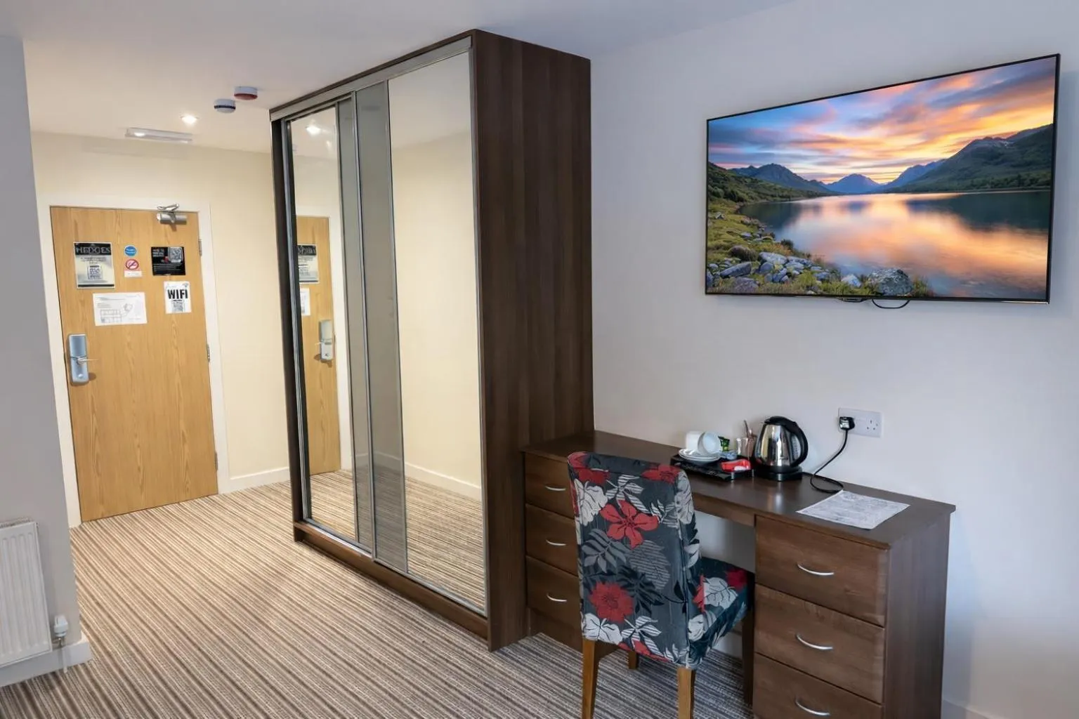 TV and multimedia in The Hedges Hotel