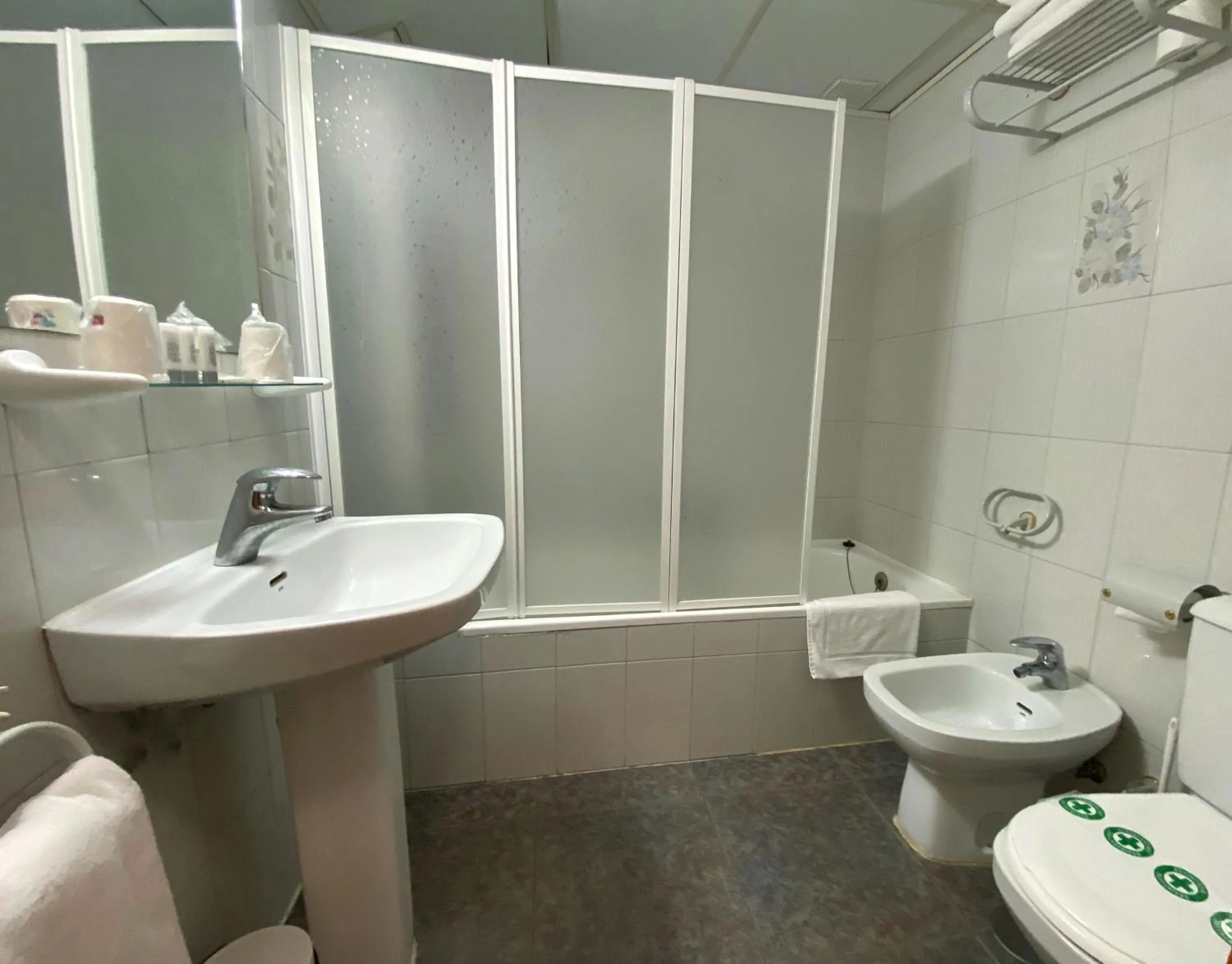 Toilet in Hotel La Colina