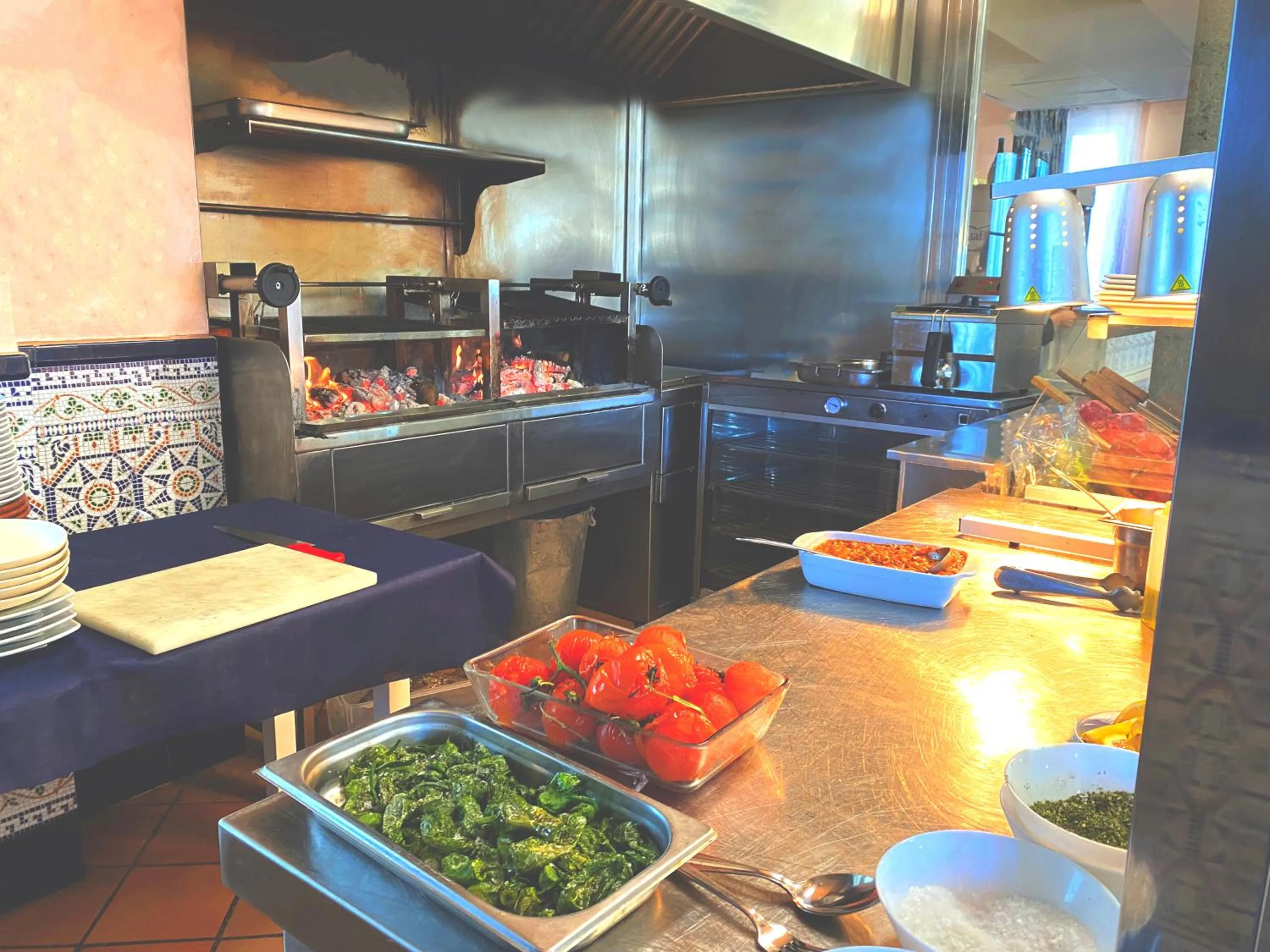 Kitchen or kitchenette in Hotel La Colina