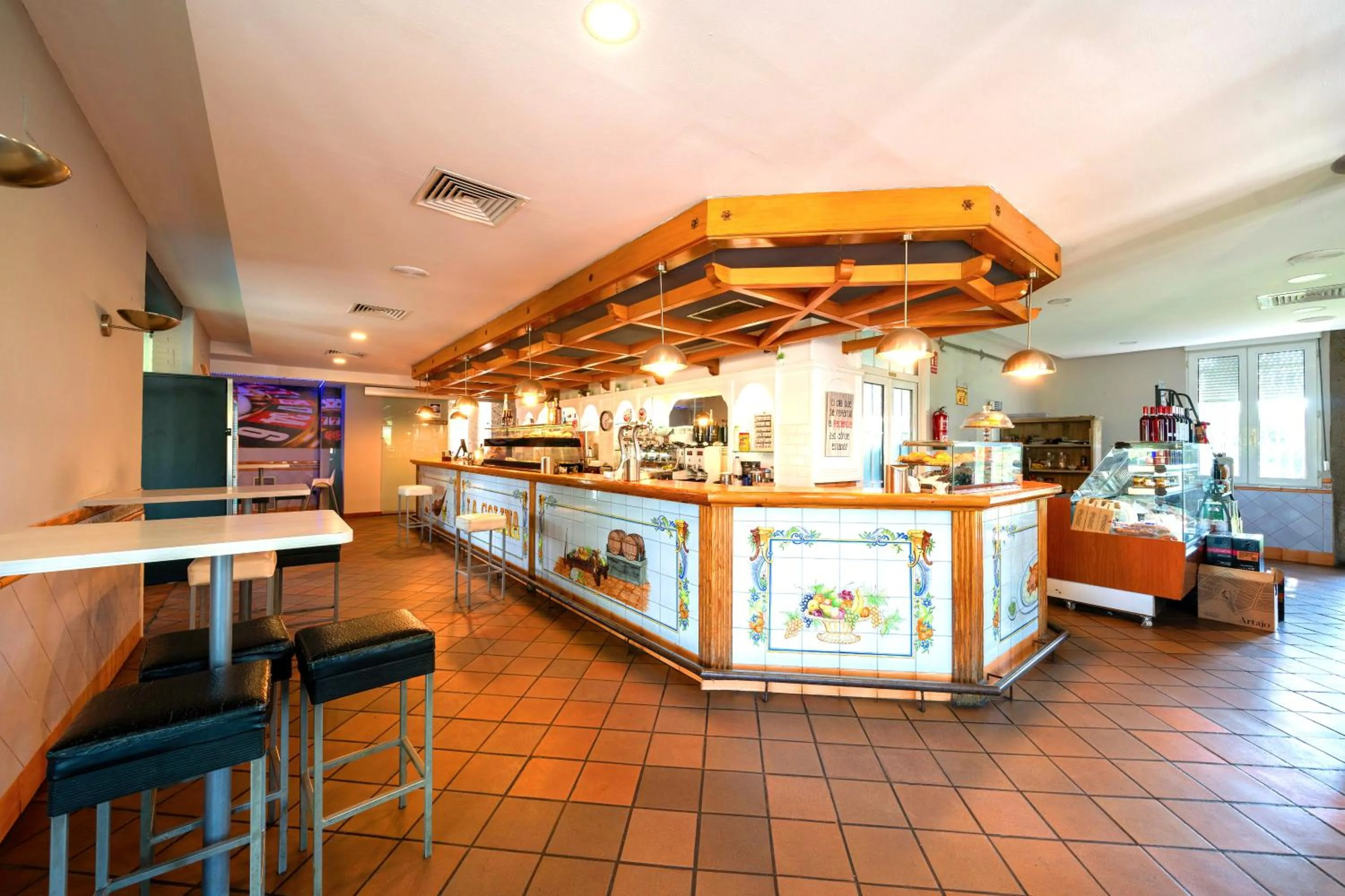 Restaurant/places to eat in Hotel La Colina