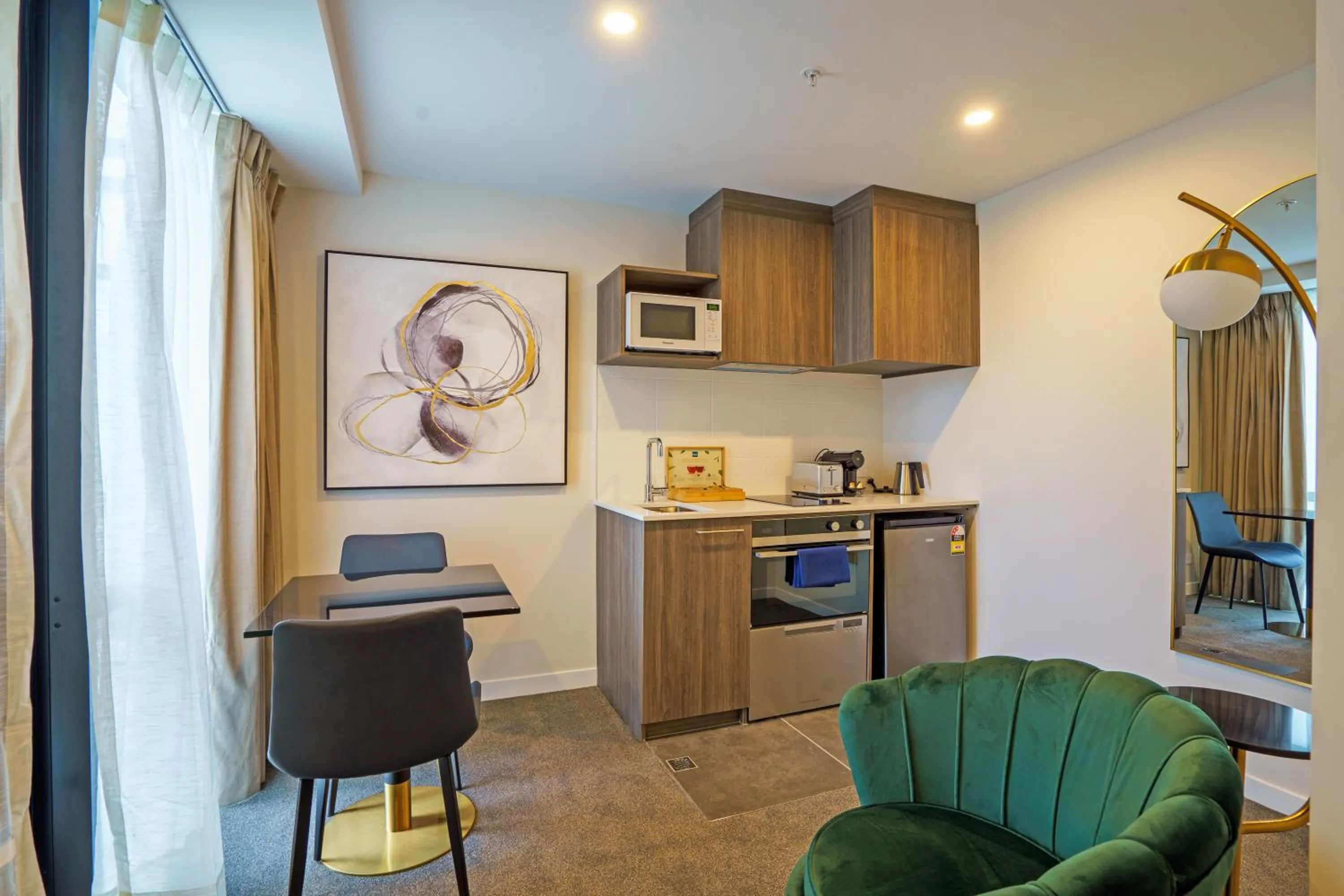 Kitchen or kitchenette in The Sebel Wellington Thorndon