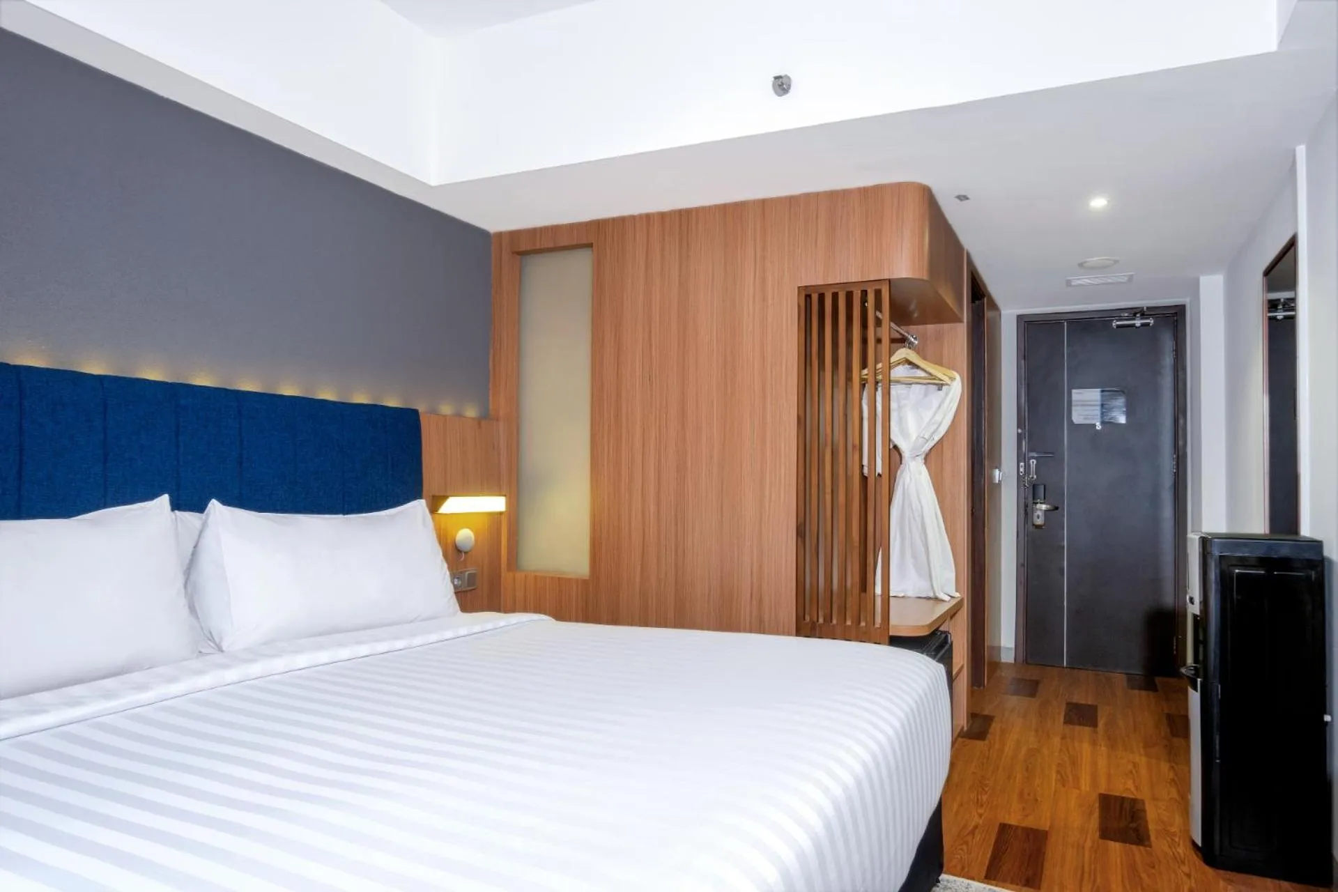 Bed in Aston Inn Cilacap