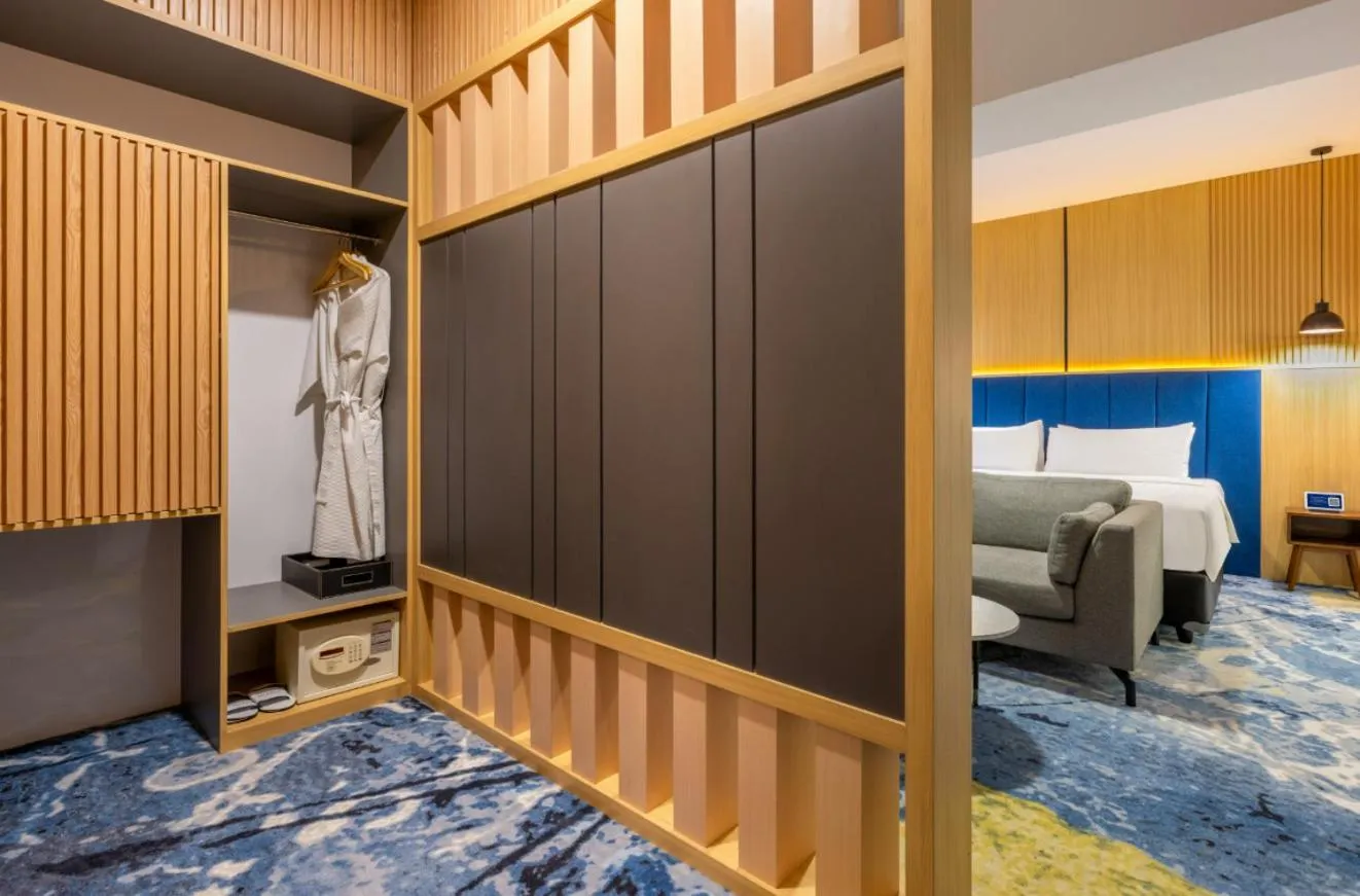 Bed in Aston Inn Cilacap