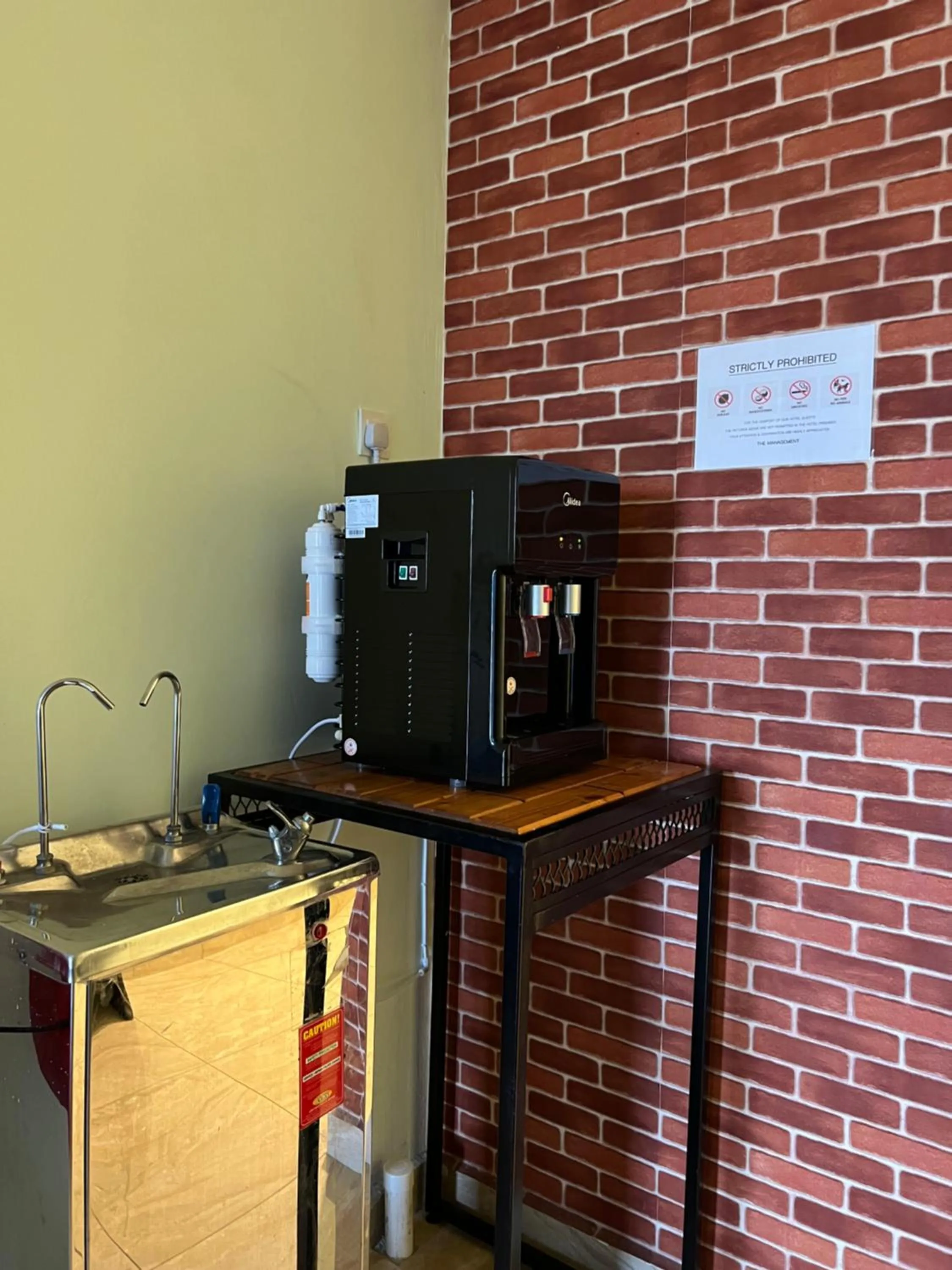 Property building in I Go Inn