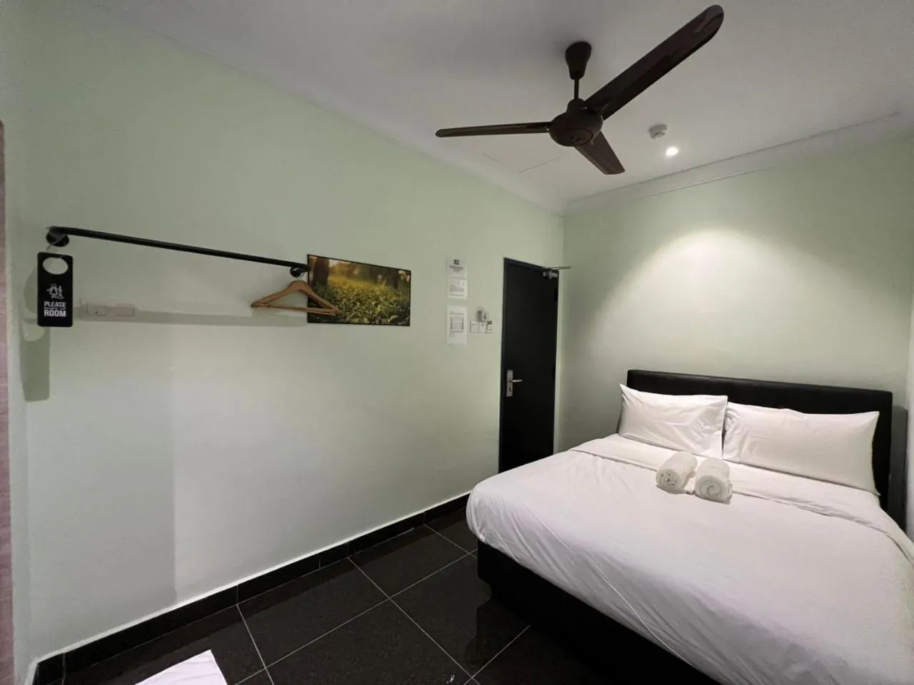 Bedroom, Bed in I Go Inn