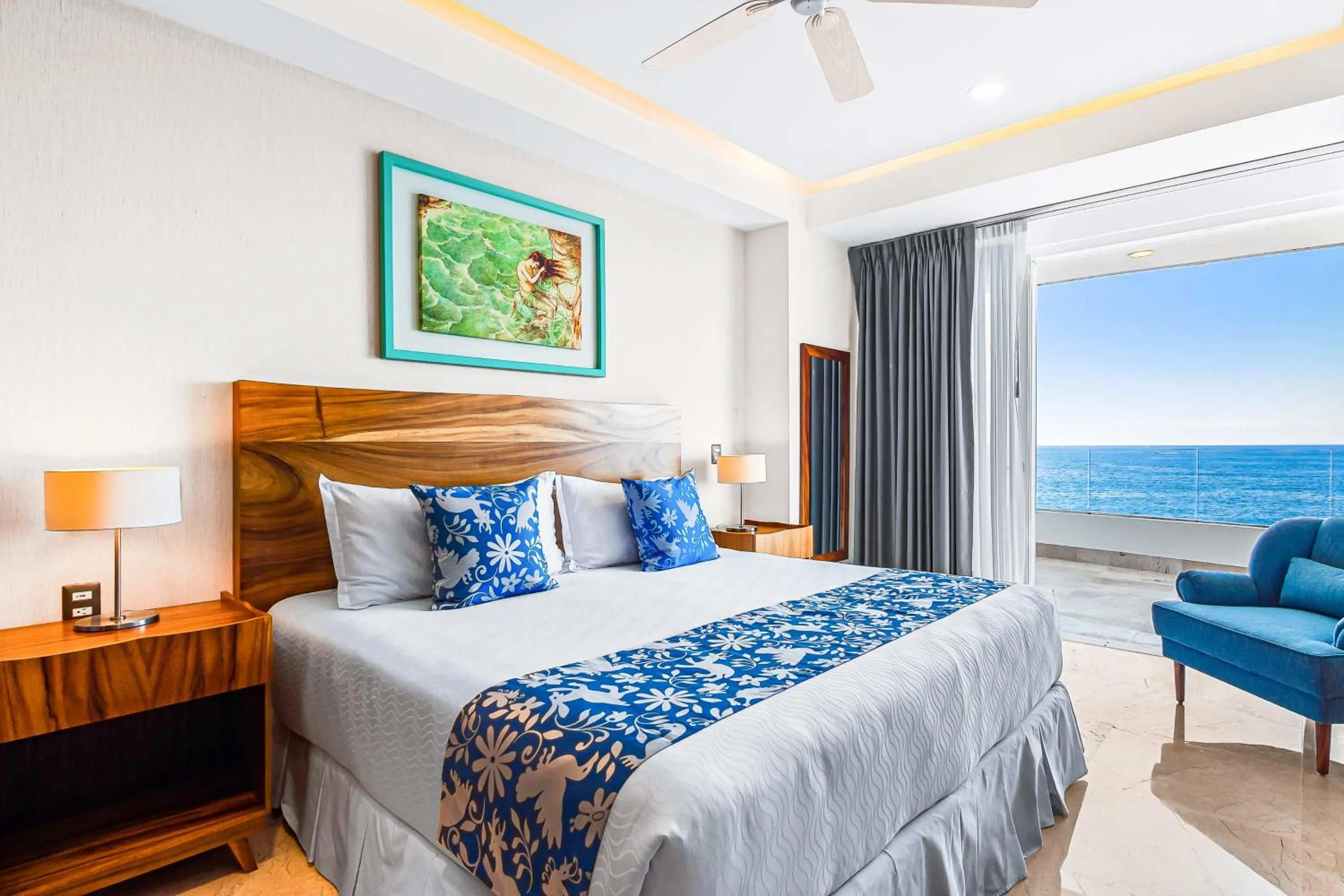 Bed in Blue Horizon 301