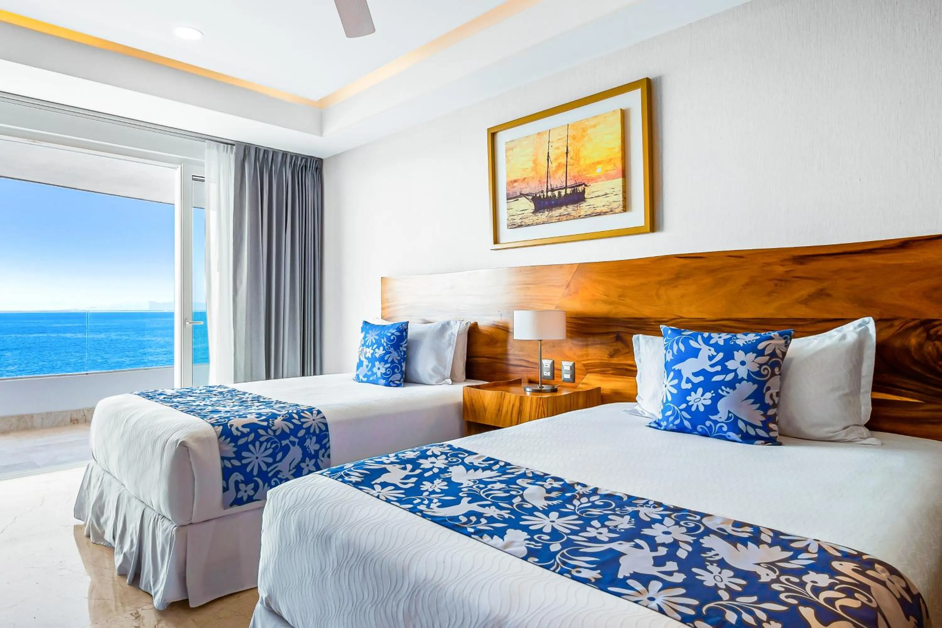 Bed in Blue Horizon 301