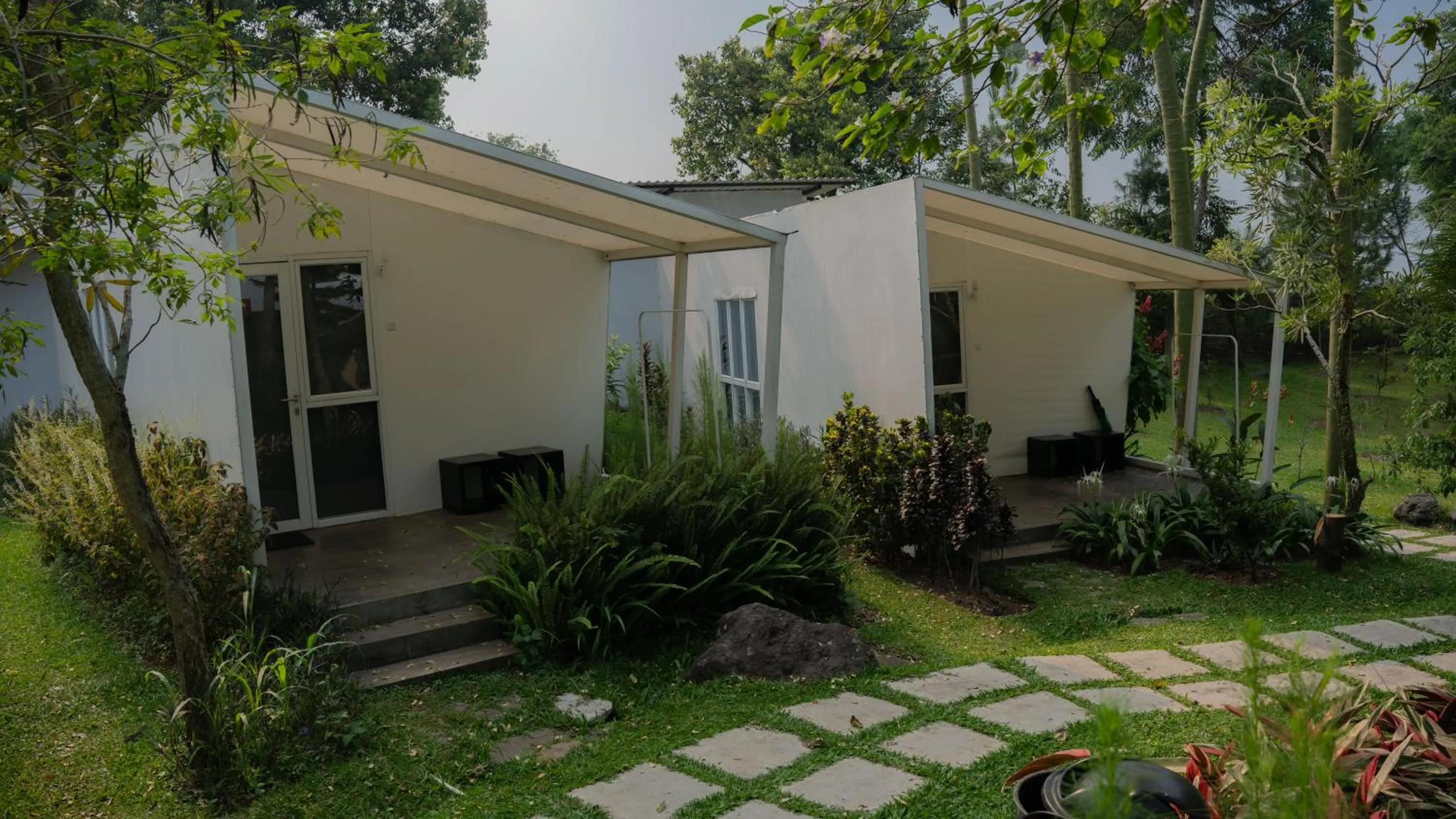 Property building in Leuweung Geledegan Ecoldge