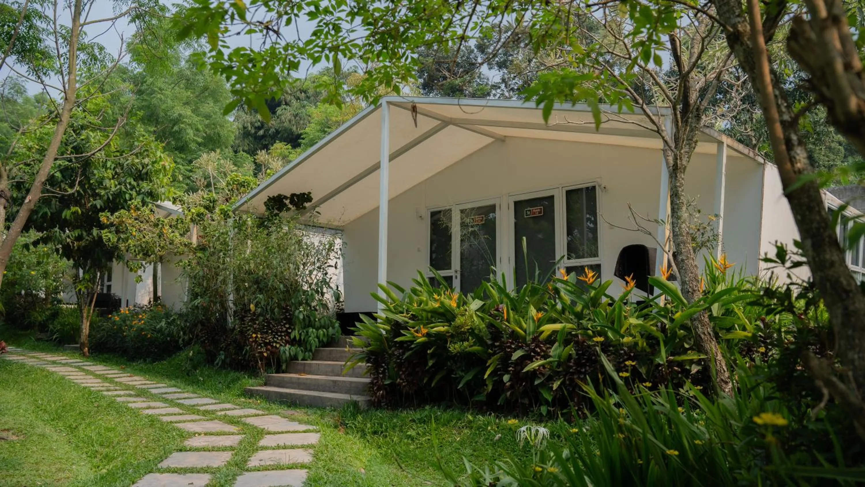 Property building in Leuweung Geledegan Ecoldge