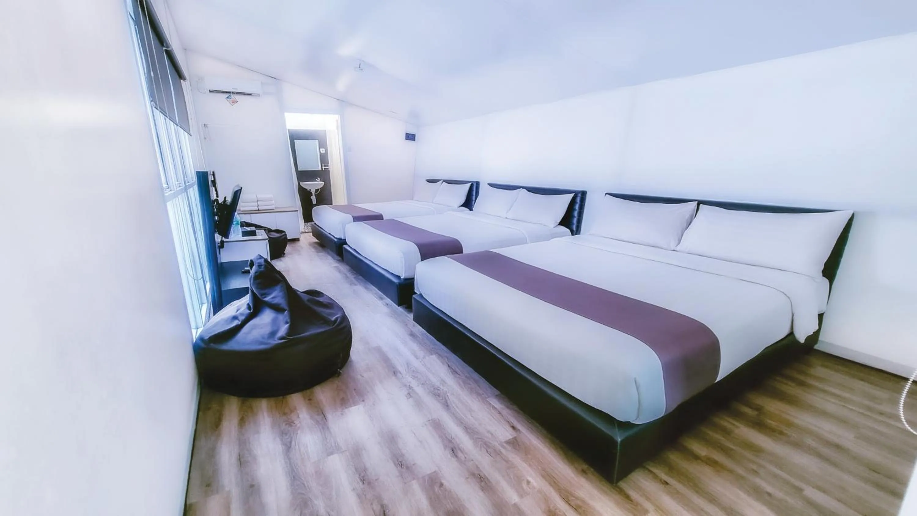 Bed in Leuweung Geledegan Ecoldge