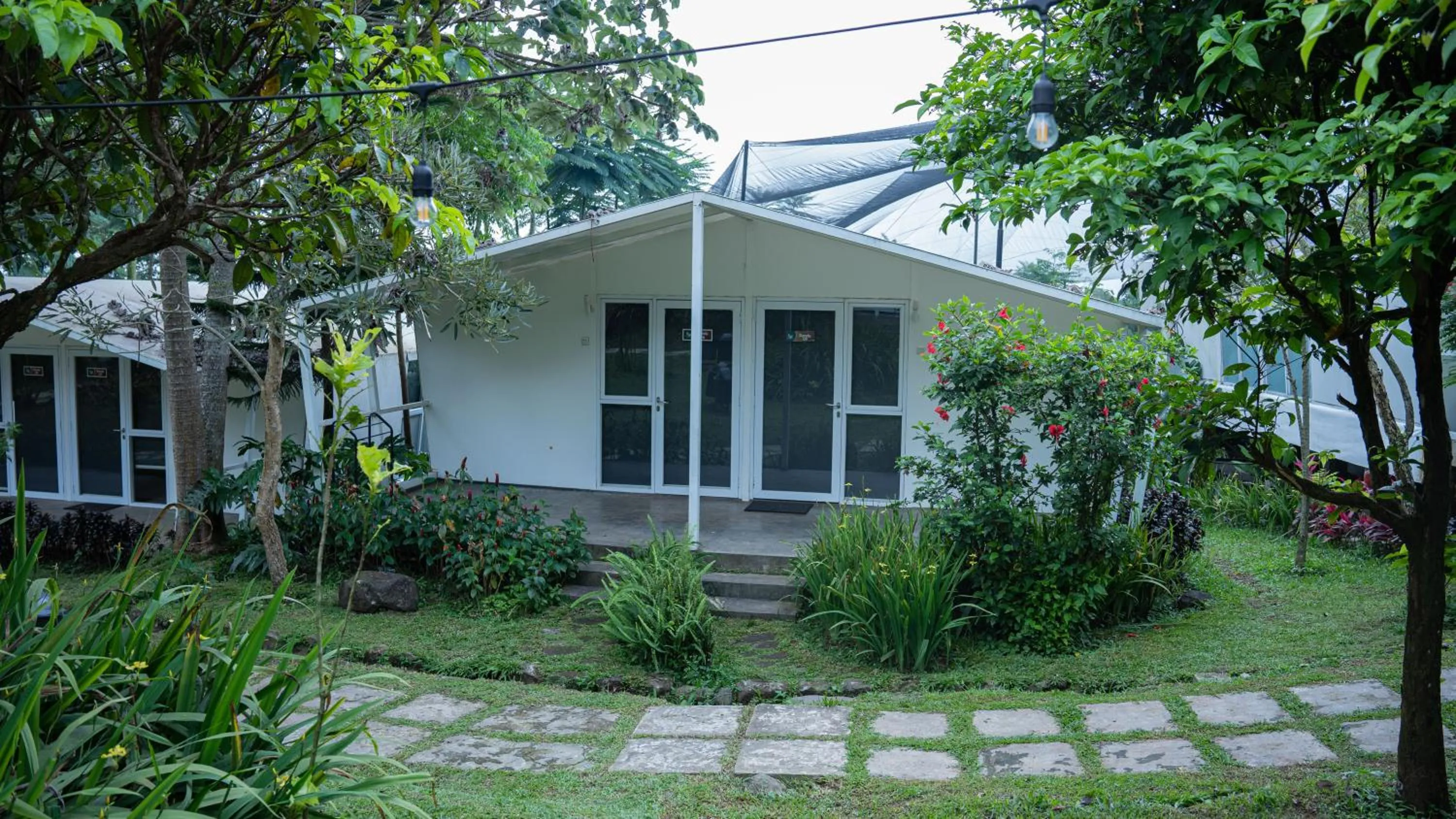 Property building in Leuweung Geledegan Ecoldge