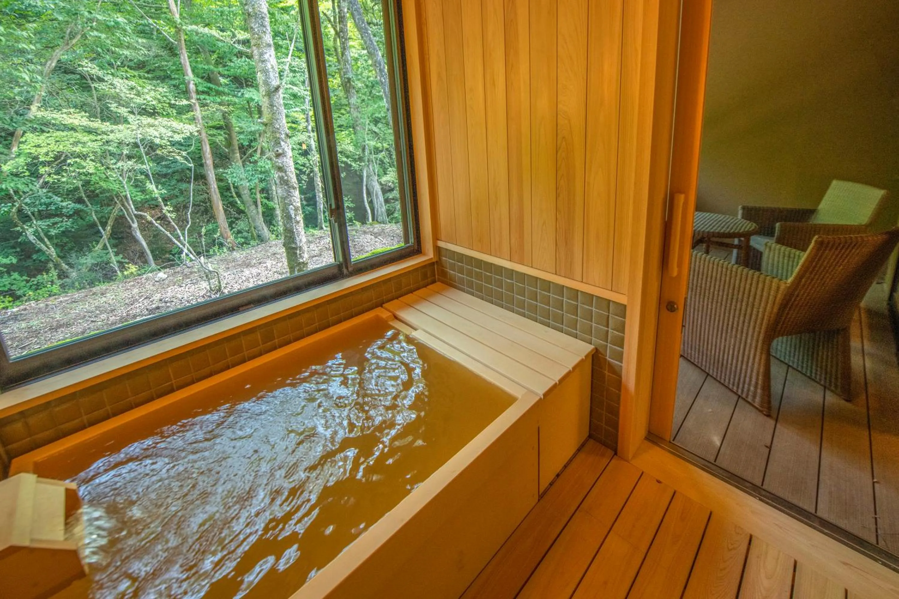 Natural landscape in Shionoyu Onsen Rengetsu