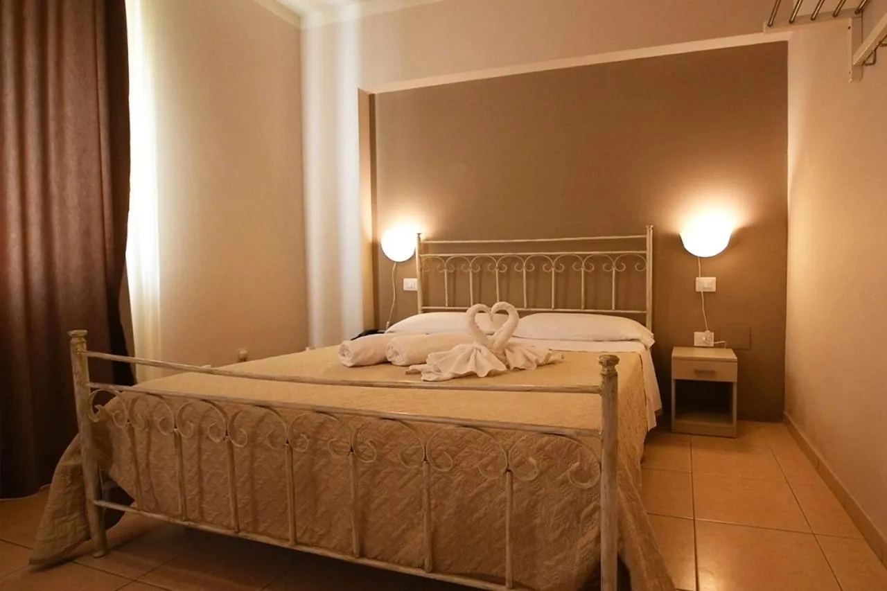 Bedroom, Bed in Mediterranean Boutique Hotel