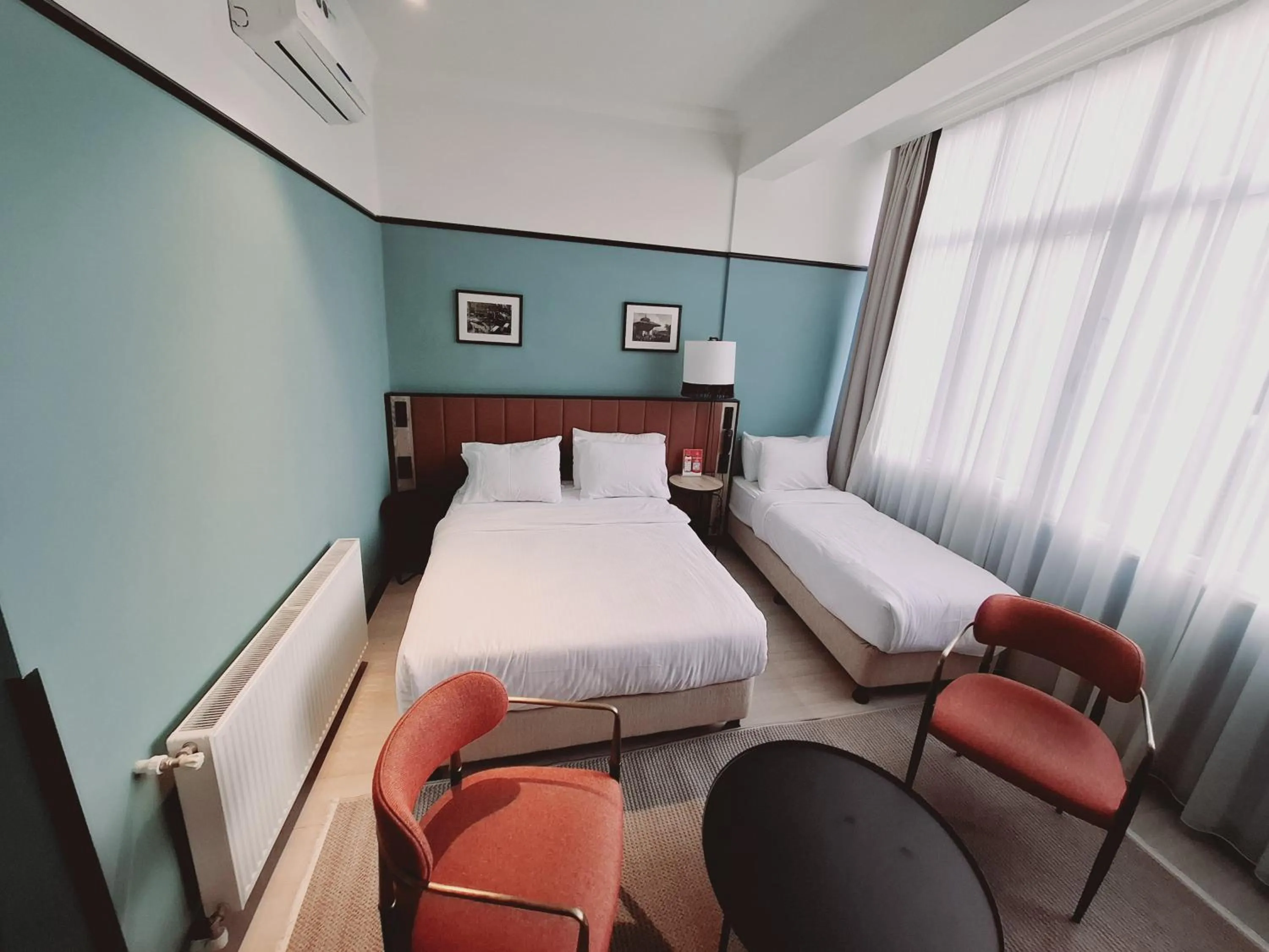 Photo of the whole room, Bed in EA Exclusive Hotel